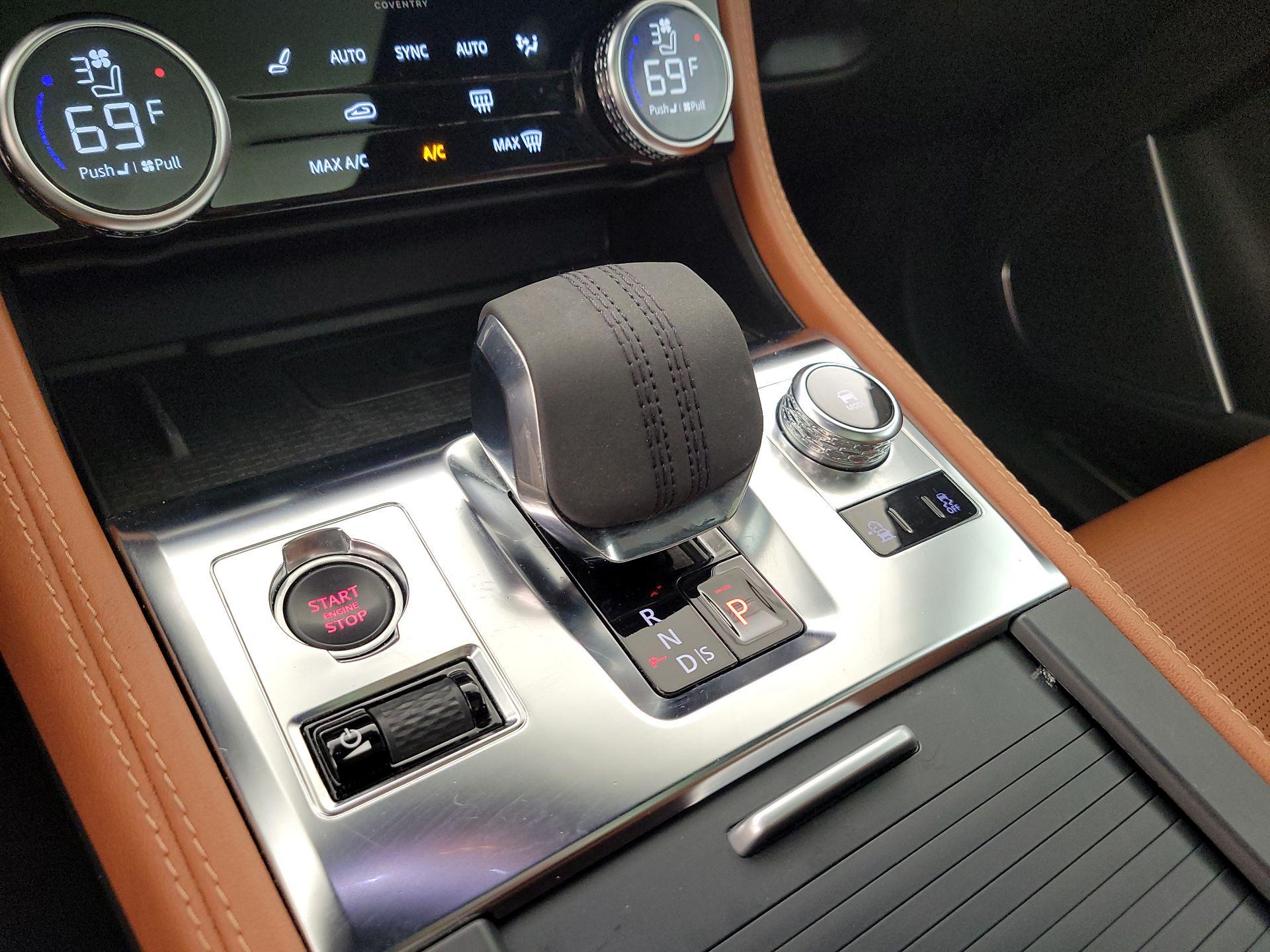 Thumbnail: 2021 Jaguar F-Pace - 18