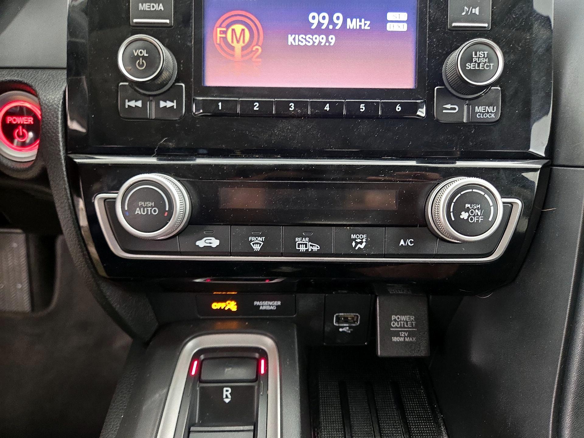 Thumbnail: 2019 Honda Insight - 16