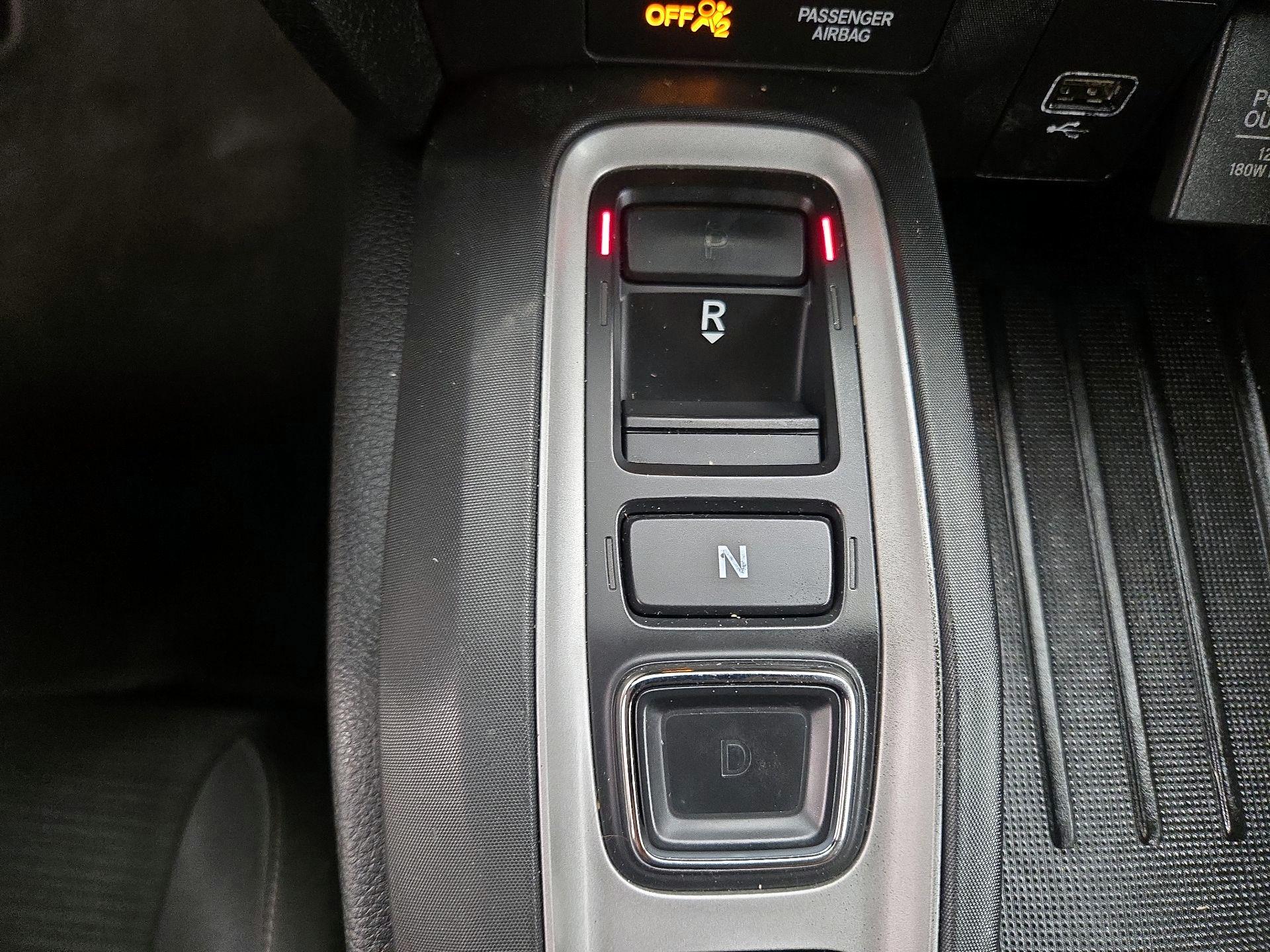 Thumbnail: 2019 Honda Insight - 17