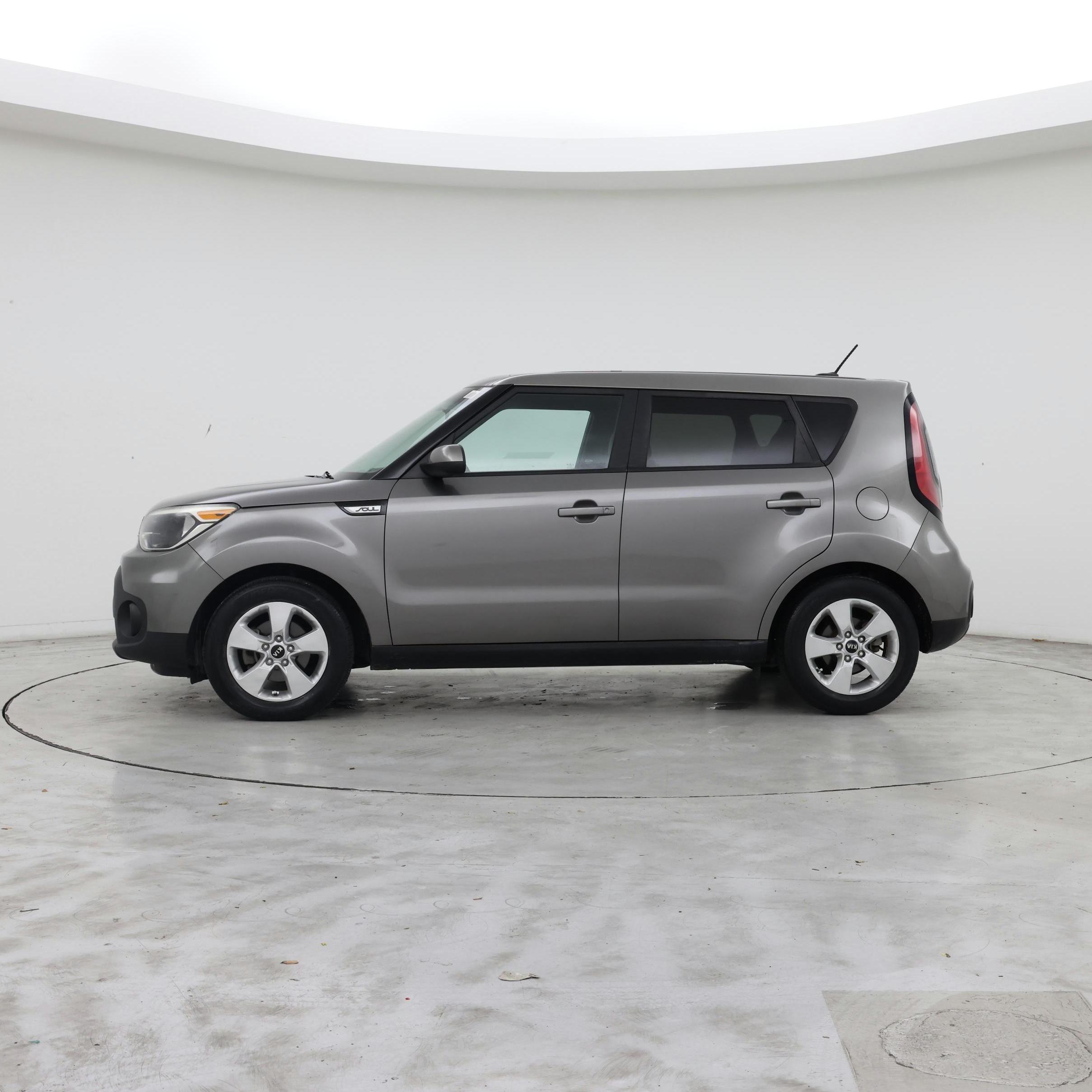 Thumbnail: 2019 Kia Soul - 3