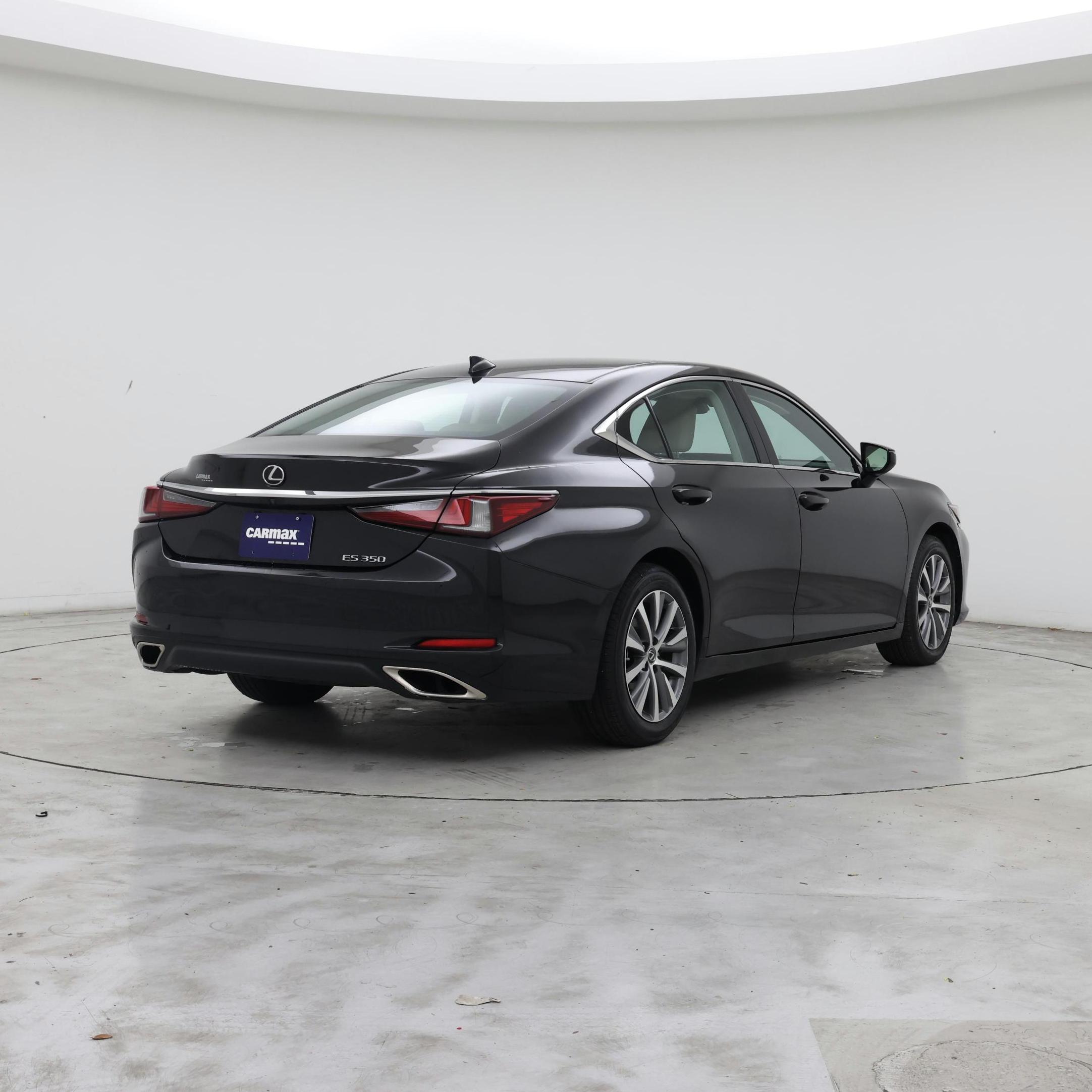 Thumbnail: 2019 Lexus ES - 8
