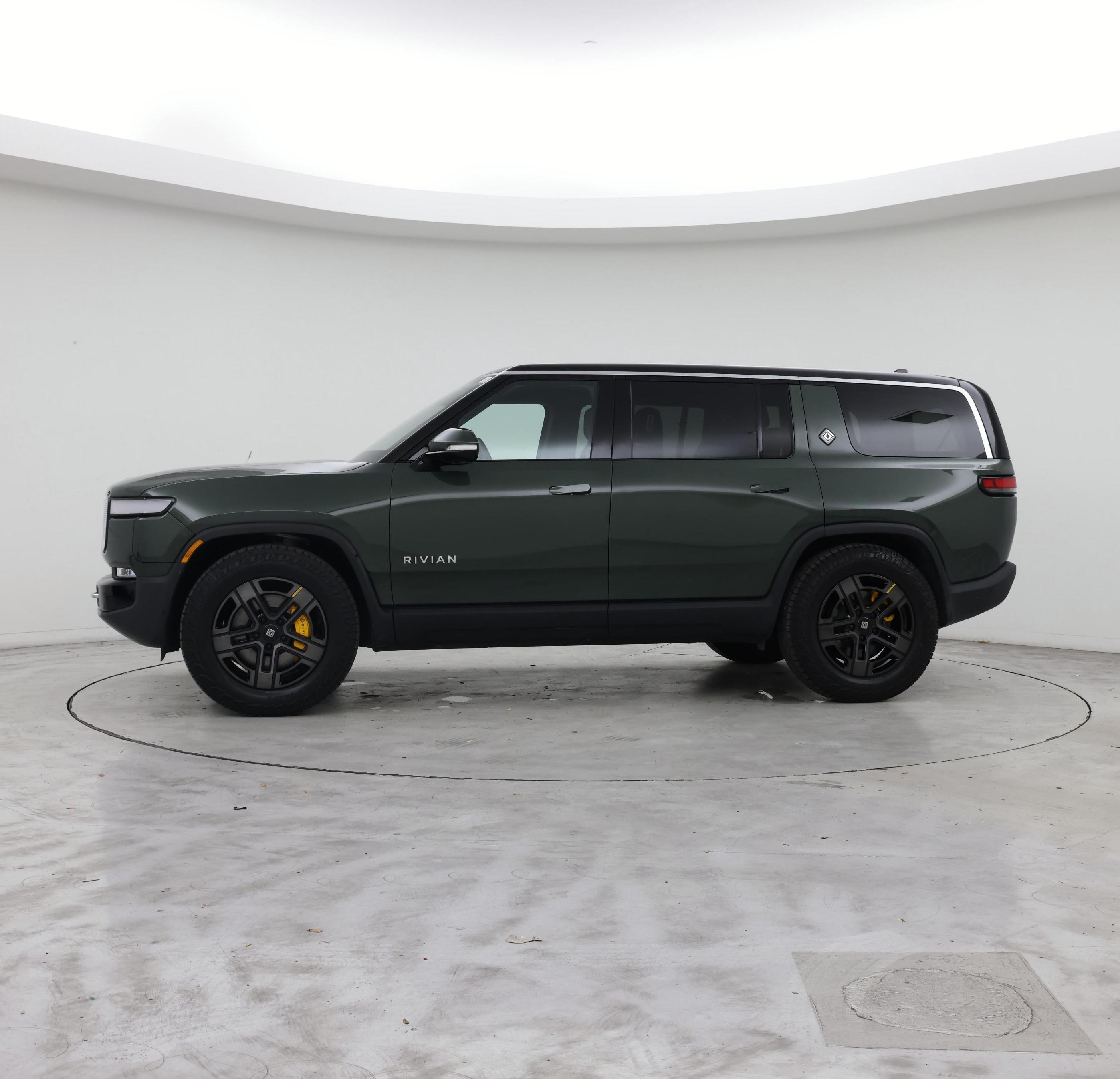 Thumbnail: 2023 Rivian R1S - 3