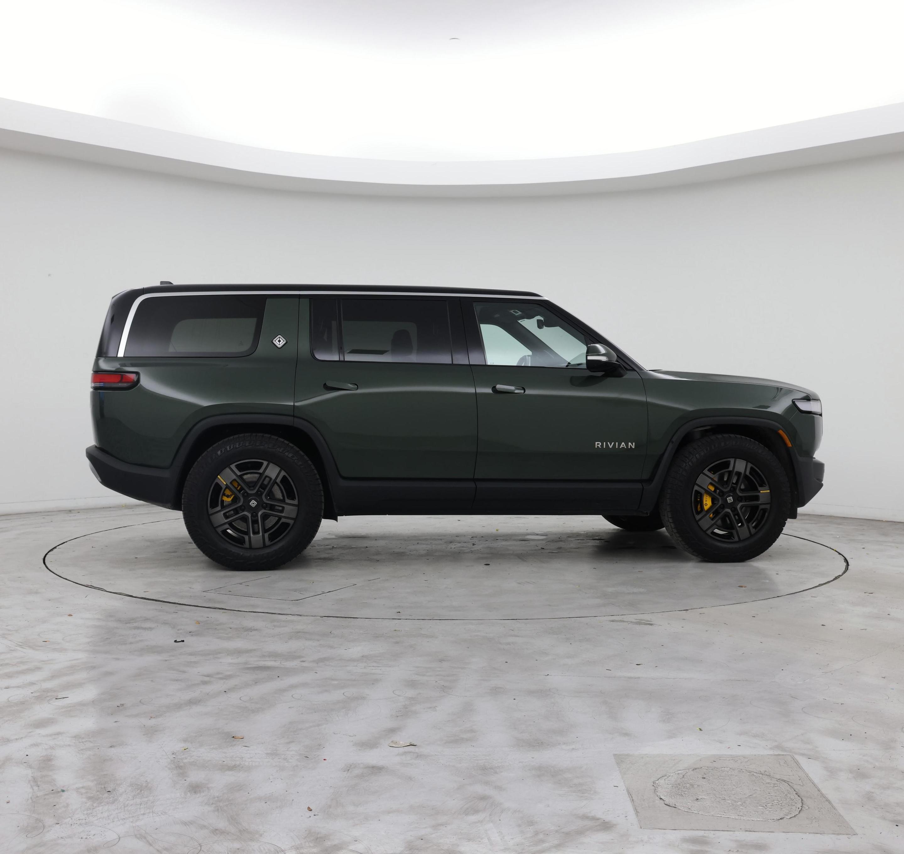 Thumbnail: 2023 Rivian R1S - 7