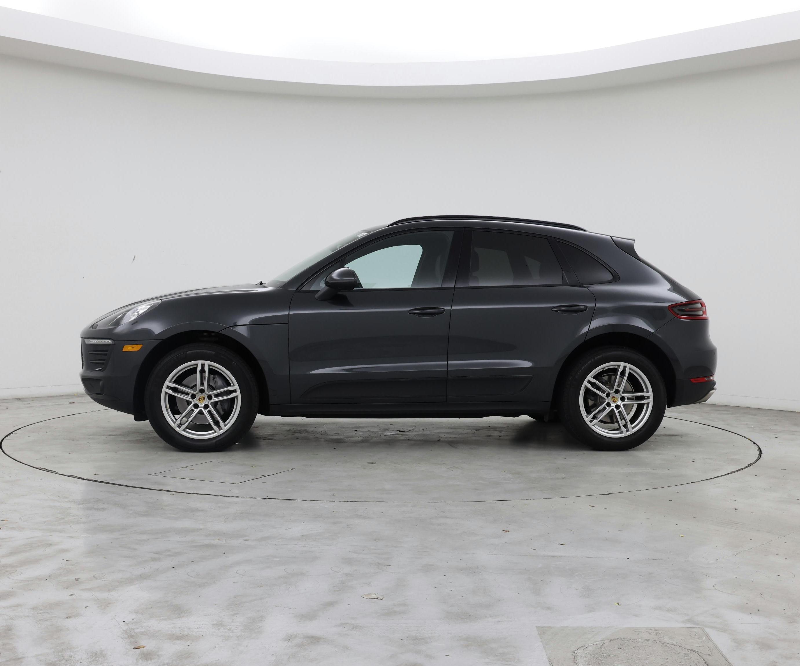 Thumbnail: 2017 Porsche Macan - 3