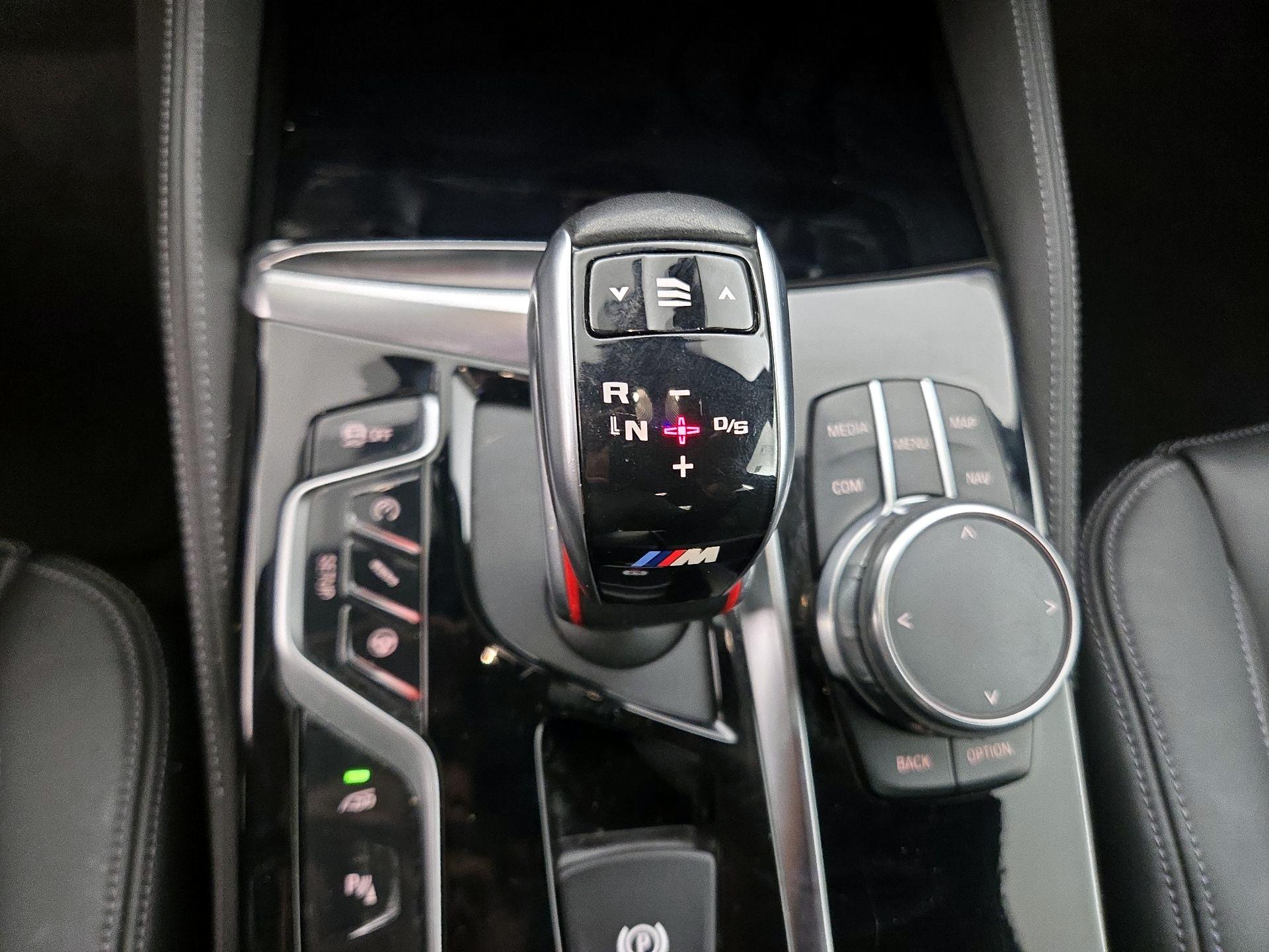 Thumbnail: 2018 BMW M5 - 18