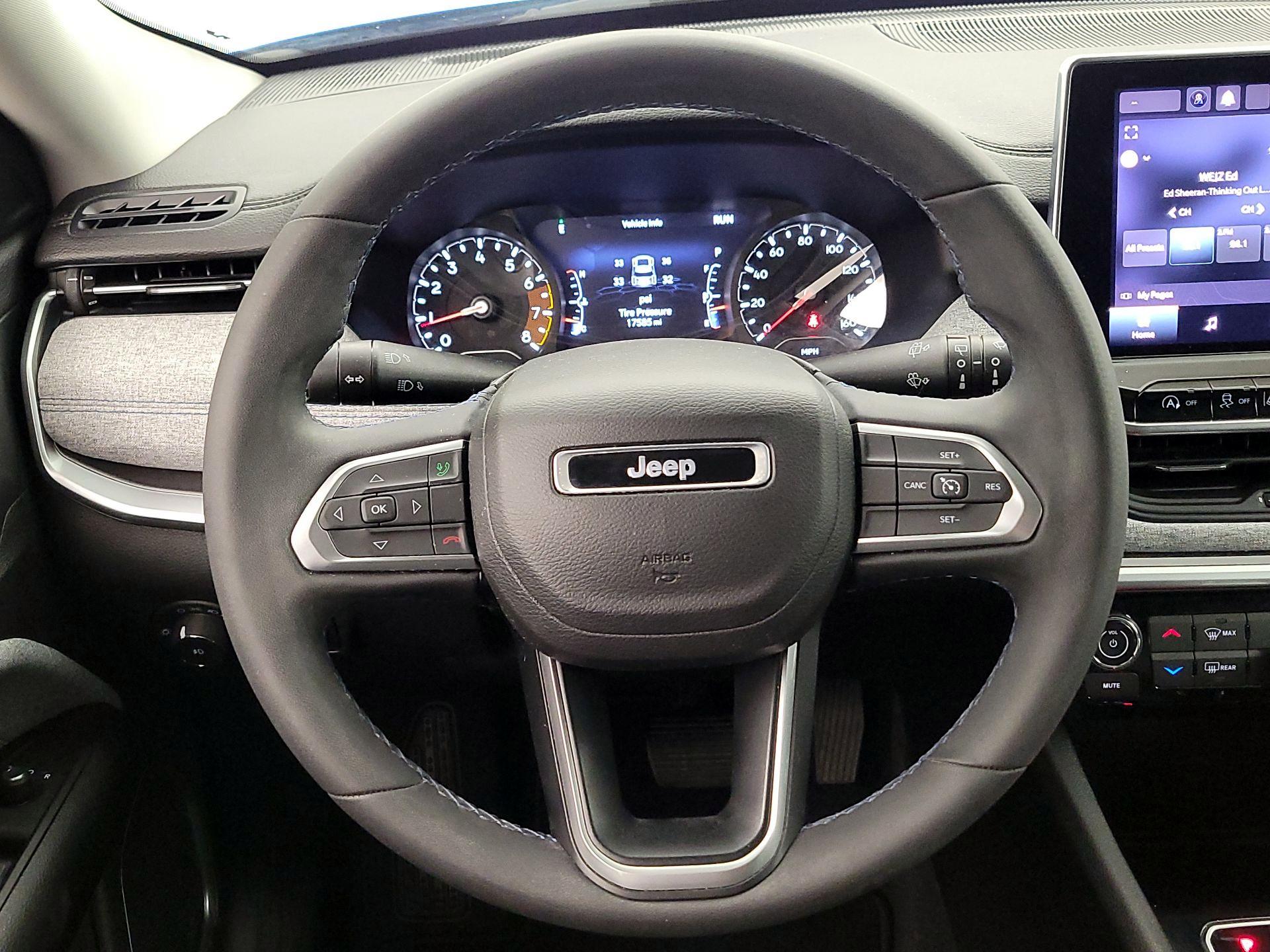 Thumbnail: 2022 Jeep Compass - 10