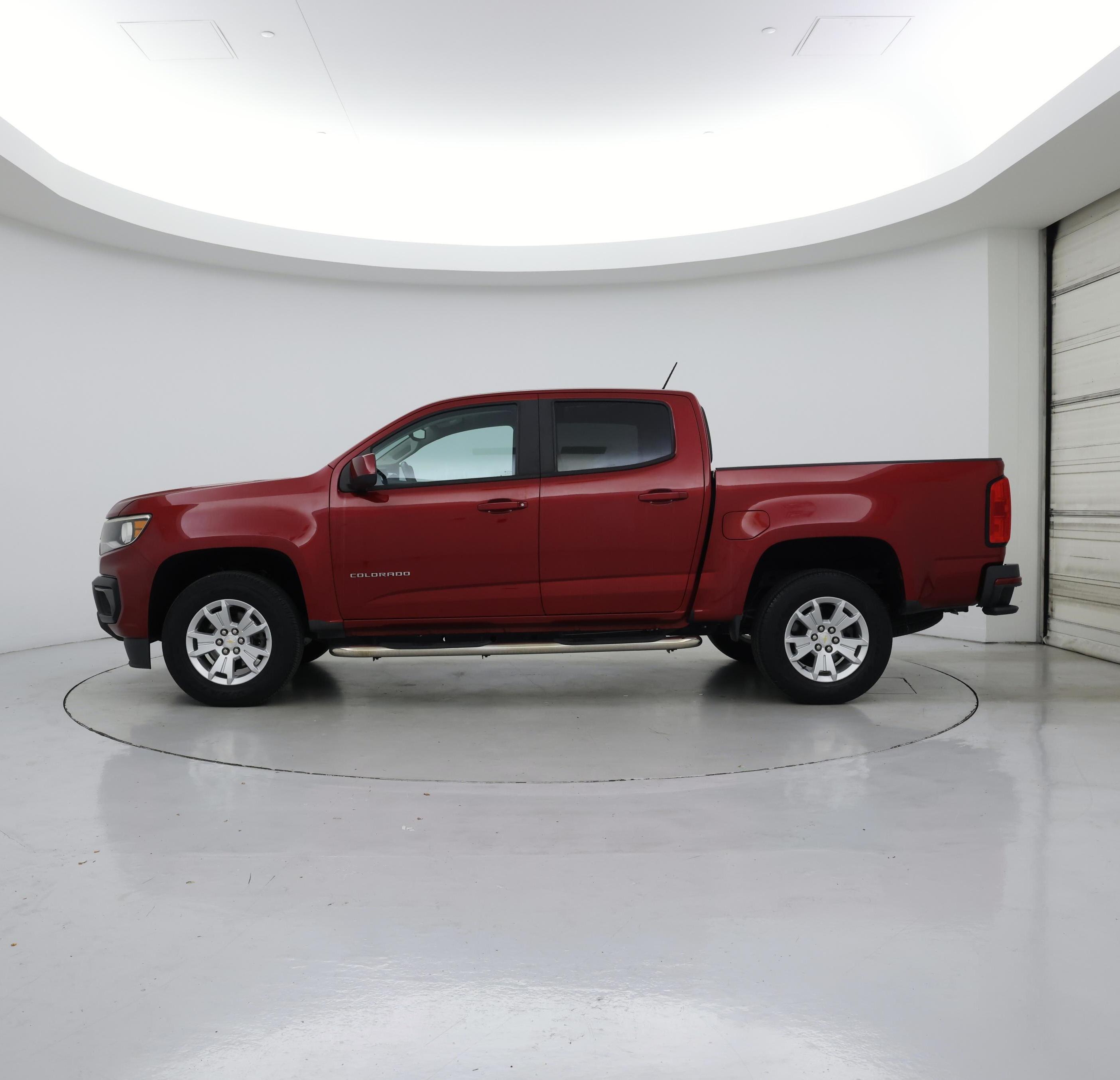 Thumbnail: 2021 Chevrolet Colorado - 3