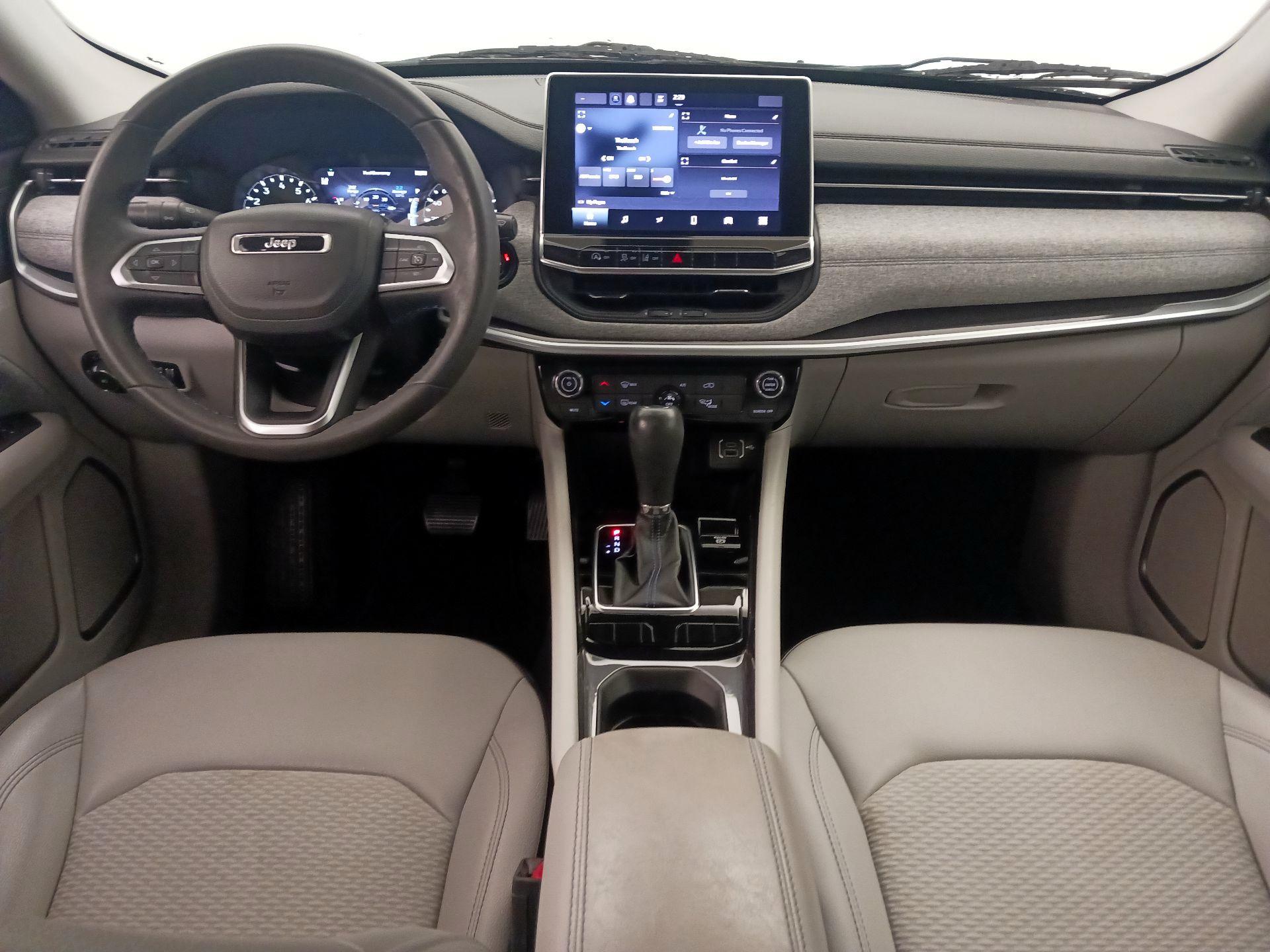 Thumbnail: 2022 Jeep Compass - 9