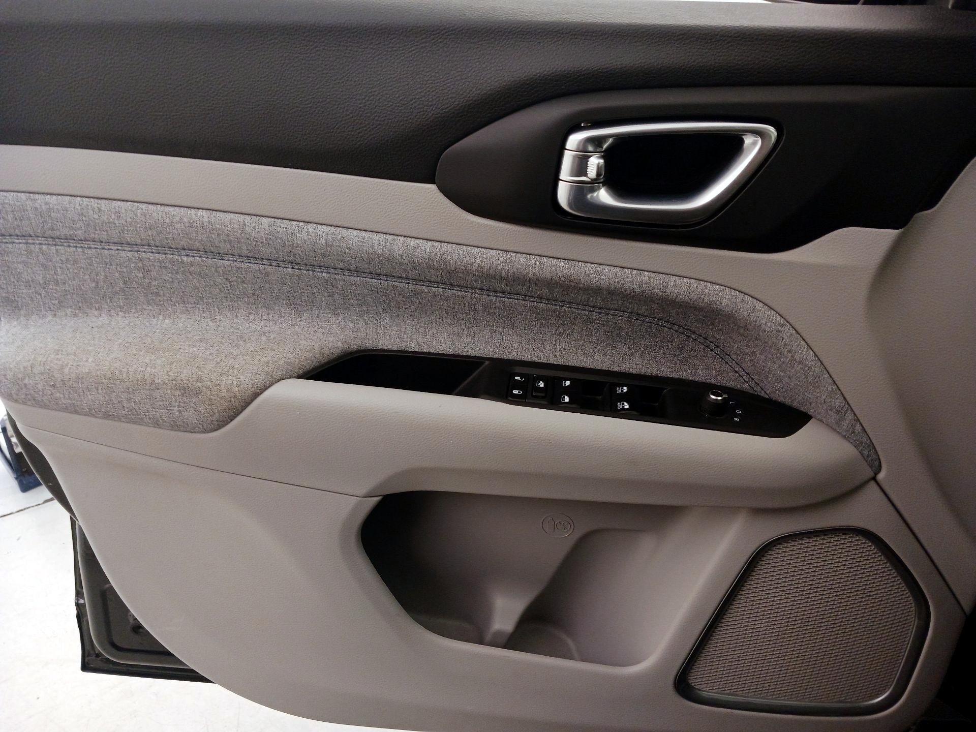 Thumbnail: 2022 Jeep Compass - 12