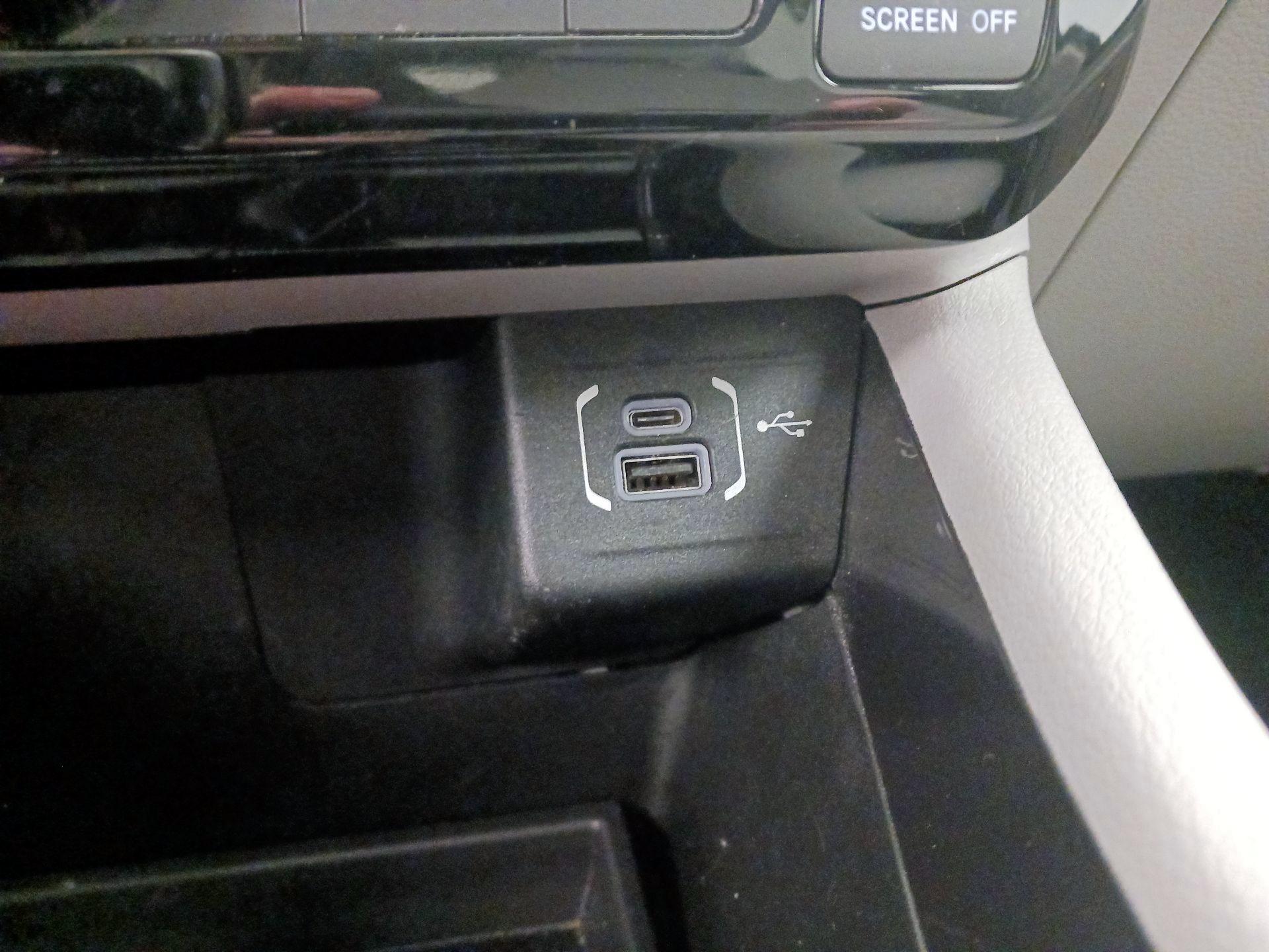 Thumbnail: 2022 Jeep Compass - 18