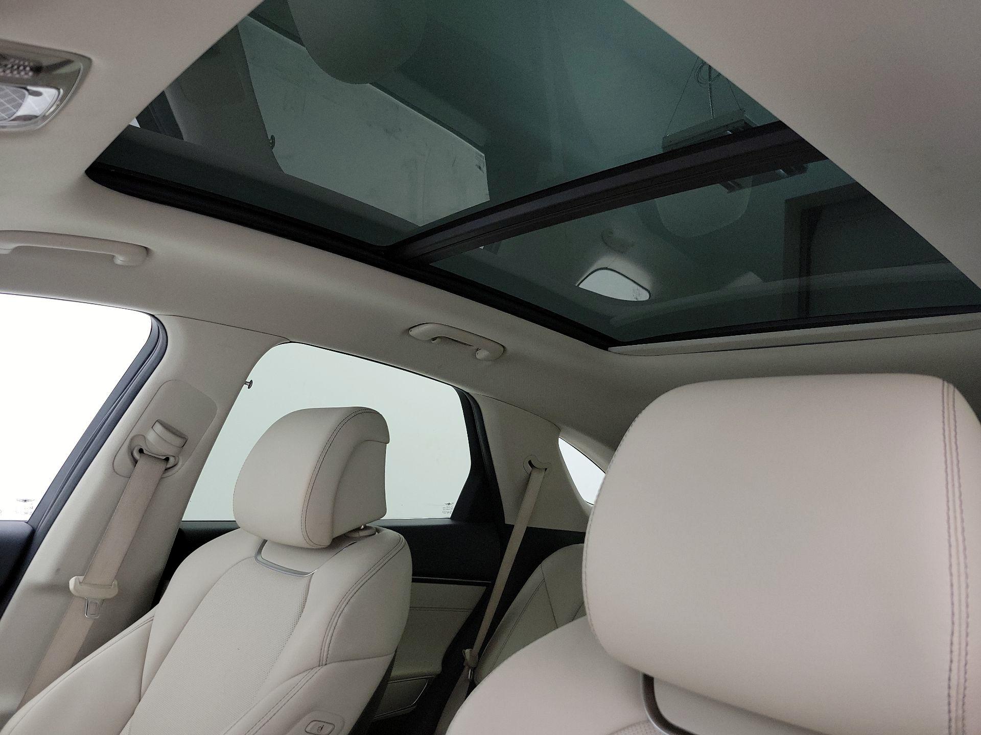 Thumbnail: 2023 Genesis GV70 - 20