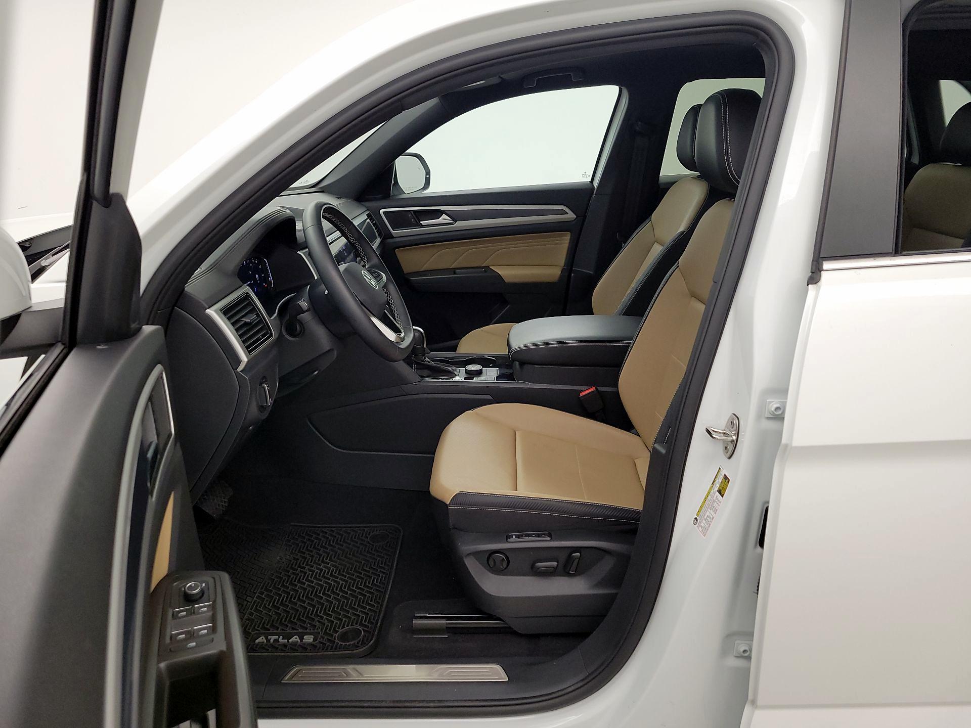 Thumbnail: 2023 Volkswagen Atlas - 11