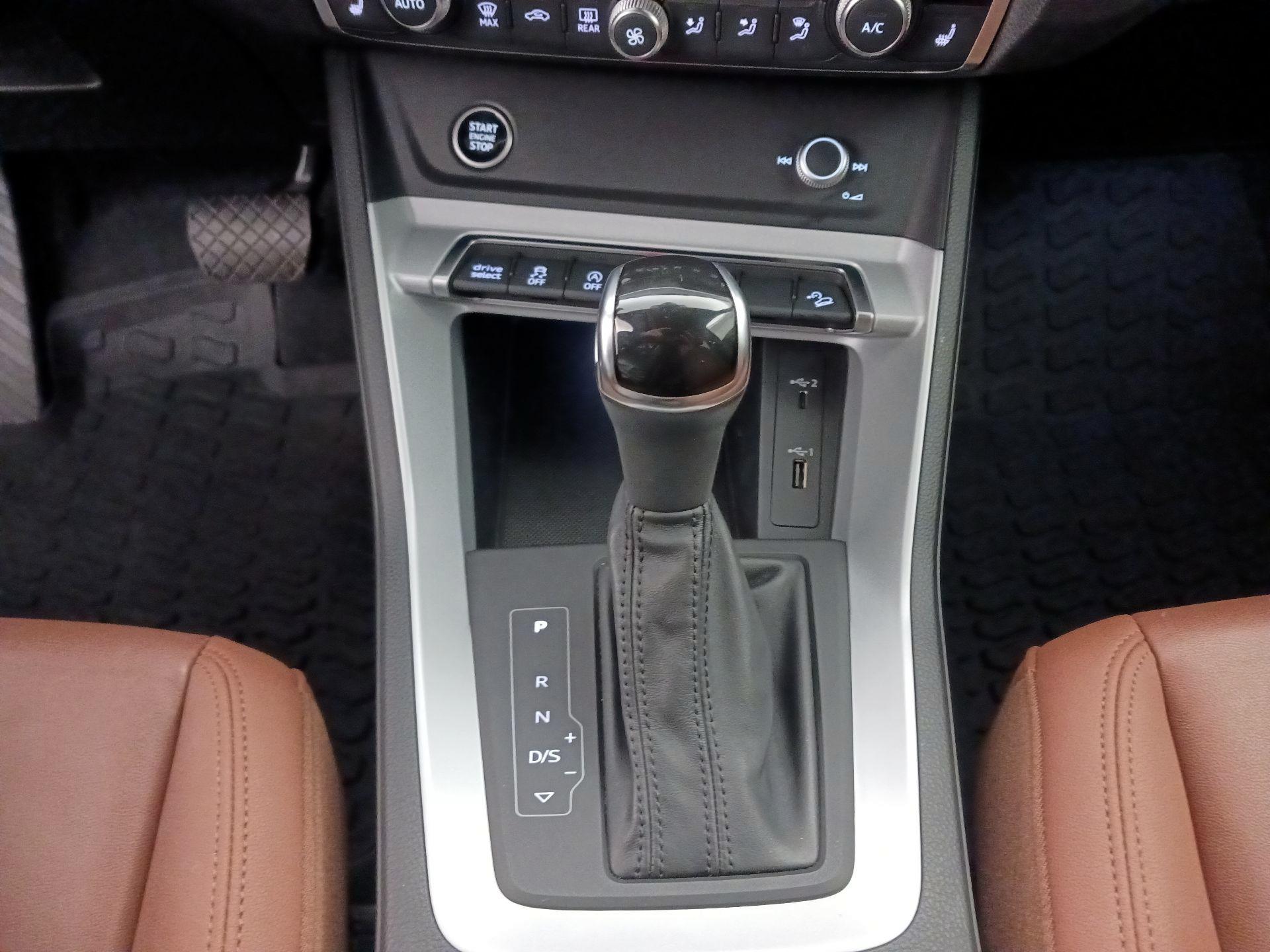 Thumbnail: 2021 Audi Q3 - 17