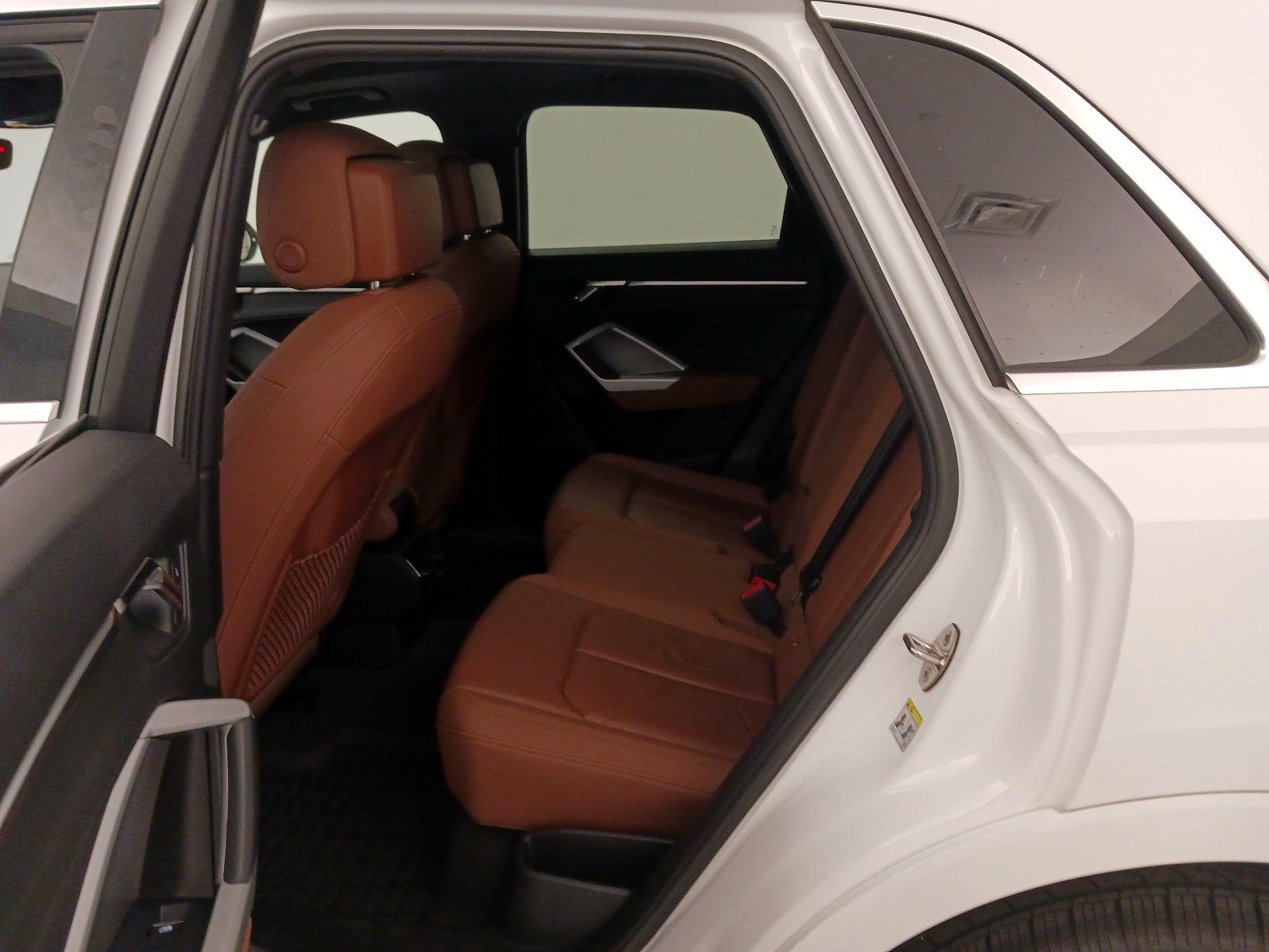 Thumbnail: 2021 Audi Q3 - 20