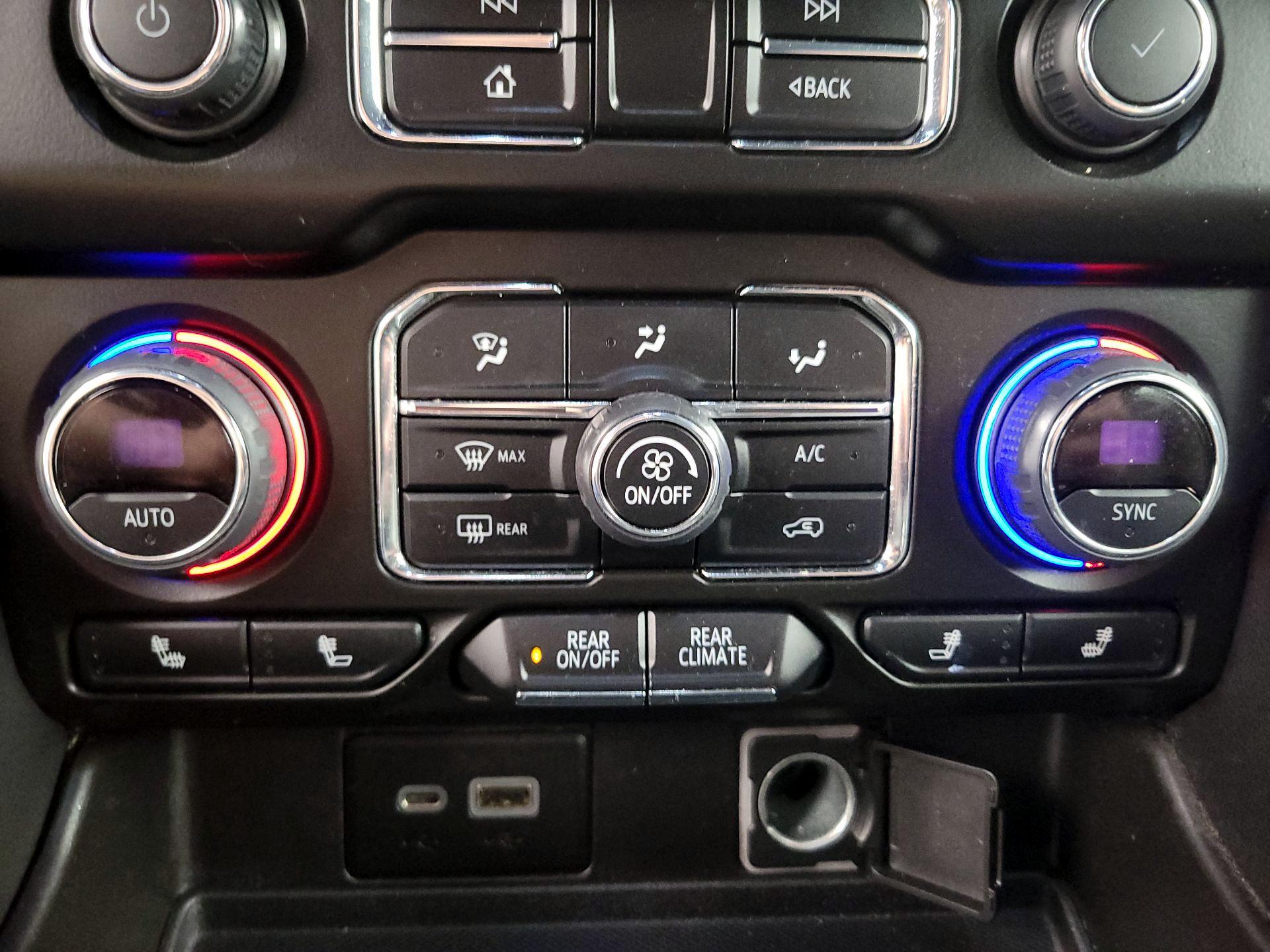 Thumbnail: 2021 Chevrolet Tahoe - 17