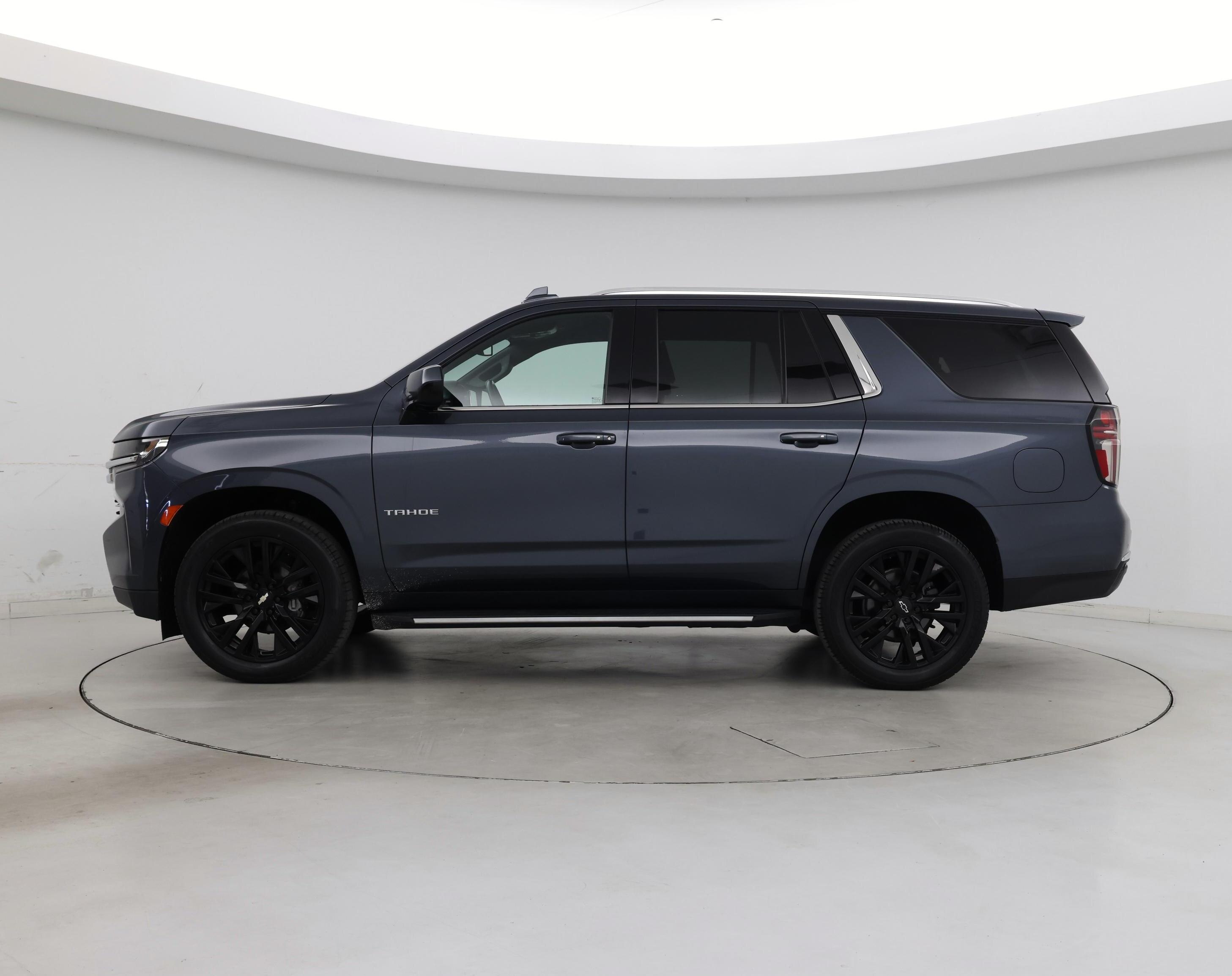 Thumbnail: 2021 Chevrolet Tahoe - 3