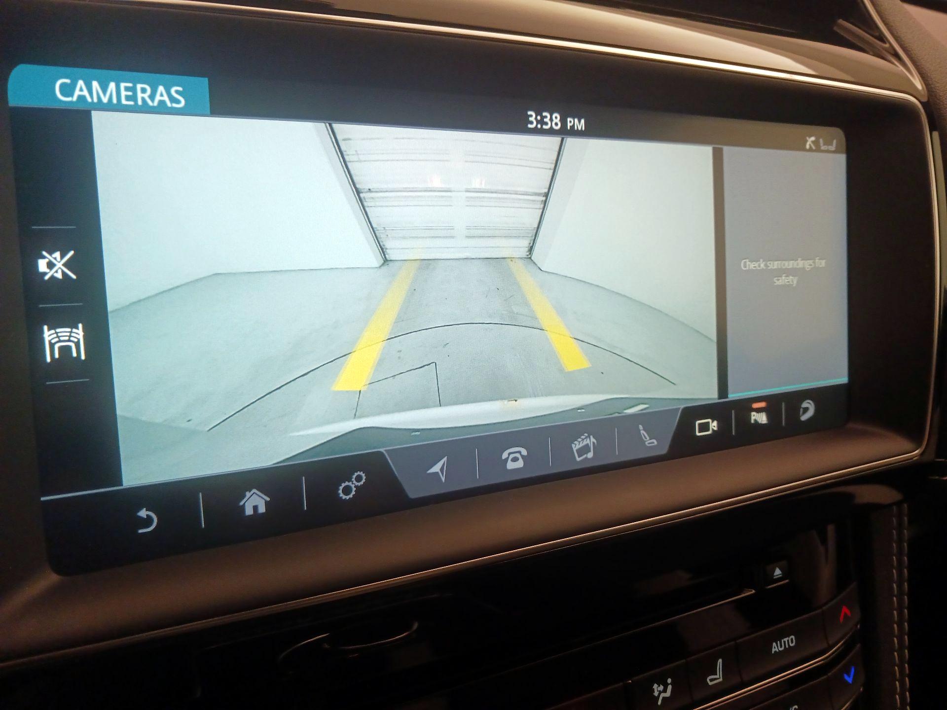 Thumbnail: 2020 Jaguar F-Pace - 15