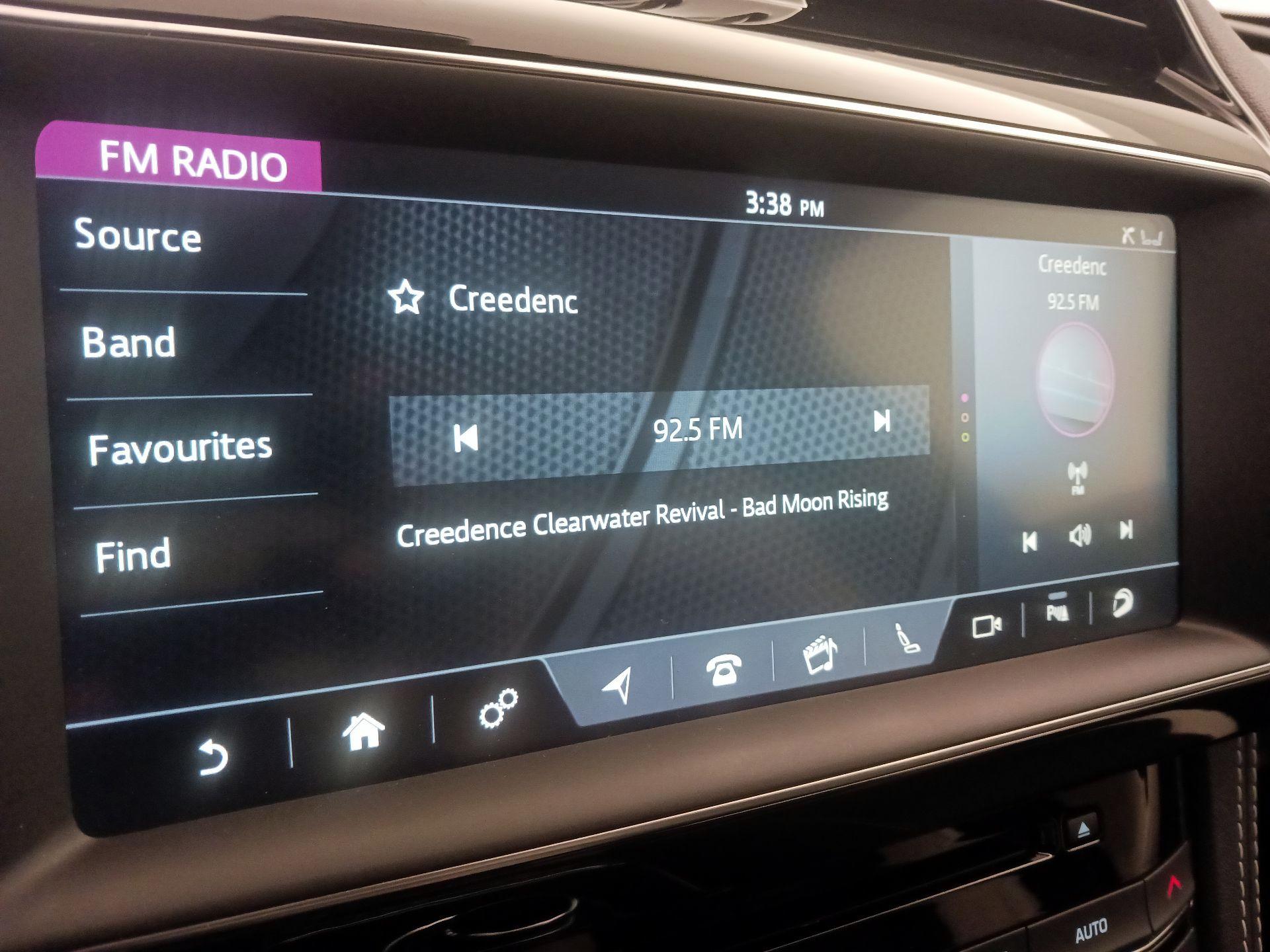 Thumbnail: 2020 Jaguar F-Pace - 16