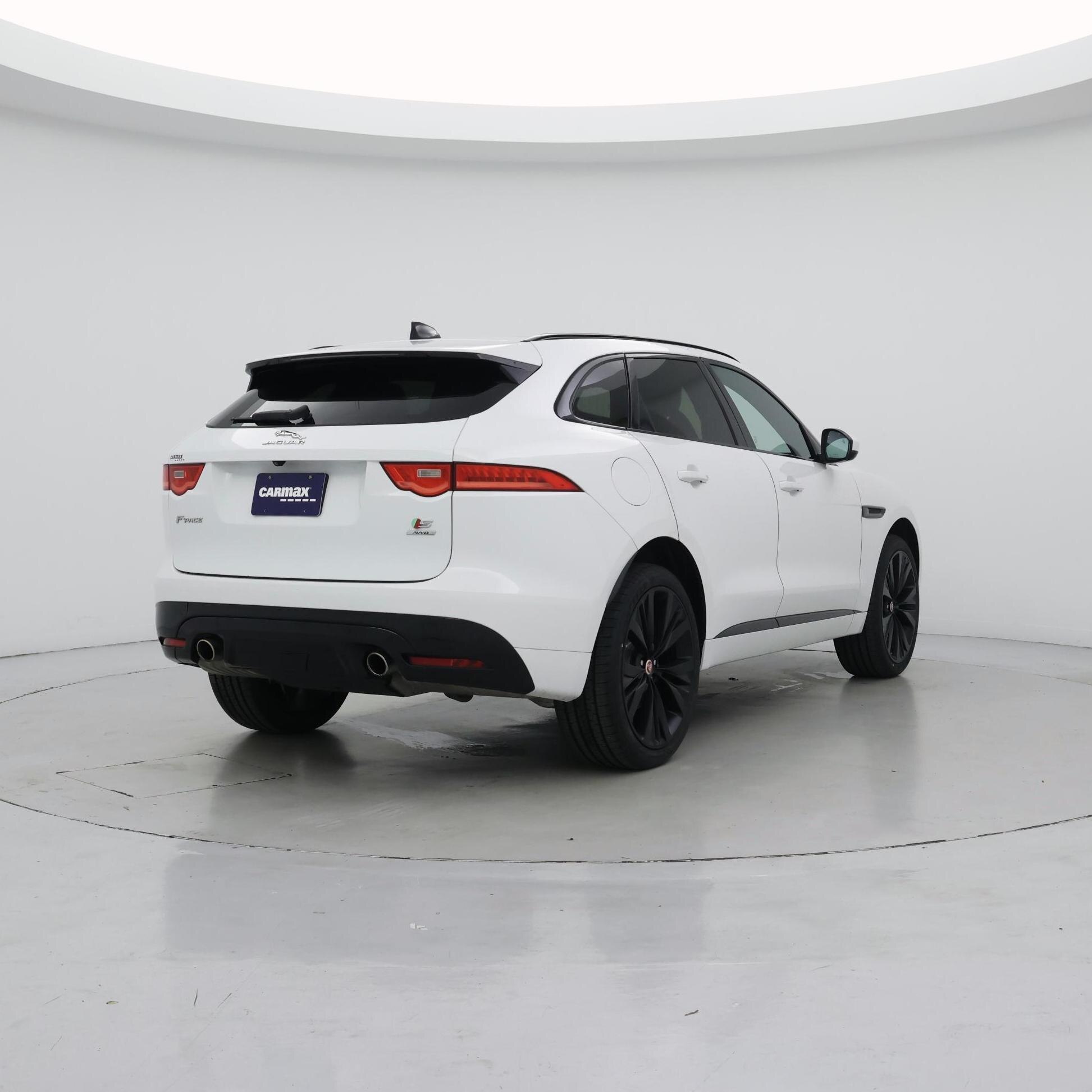 Thumbnail: 2020 Jaguar F-Pace - 8