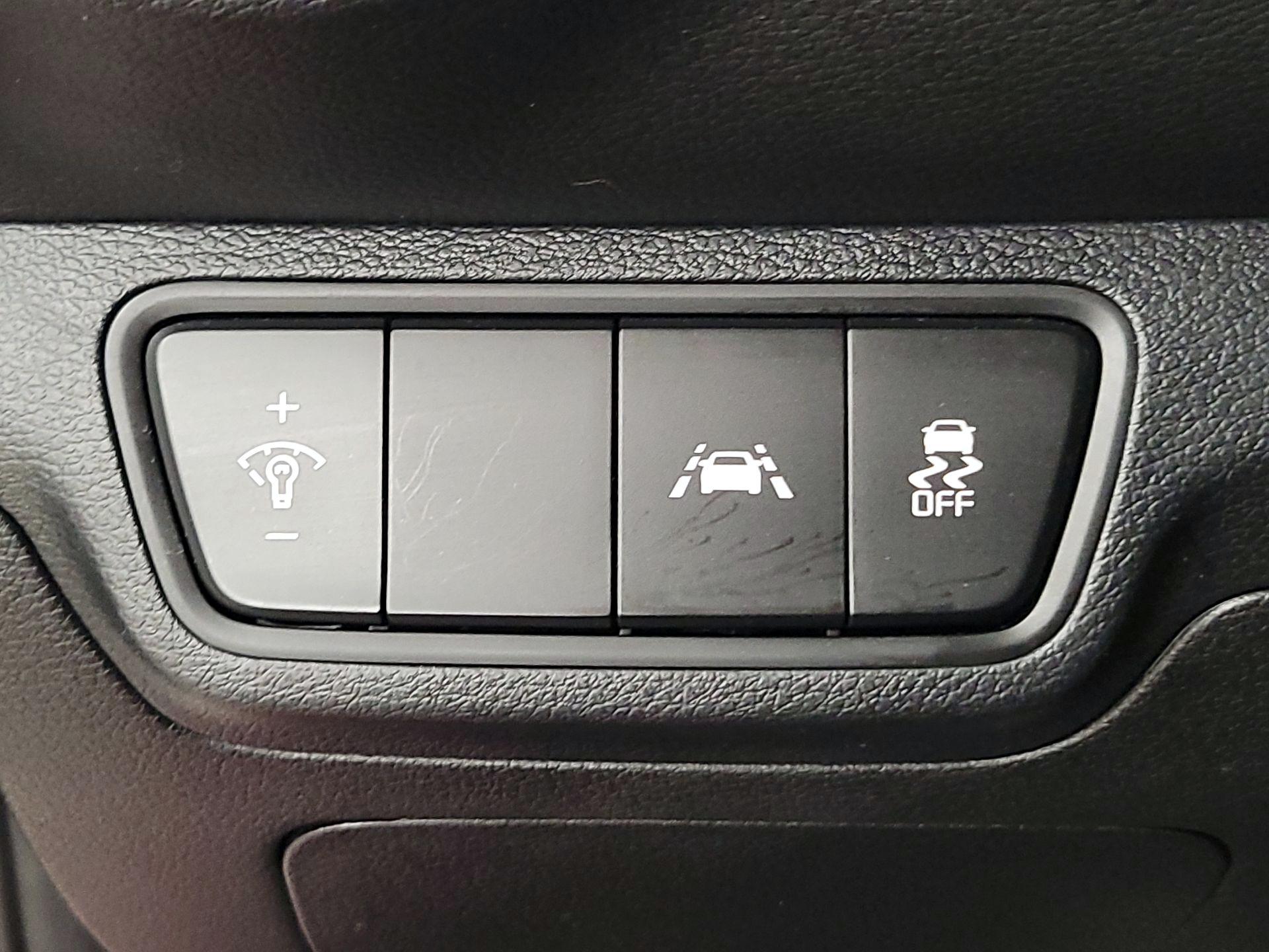 Thumbnail: 2021 Kia Forte - 13