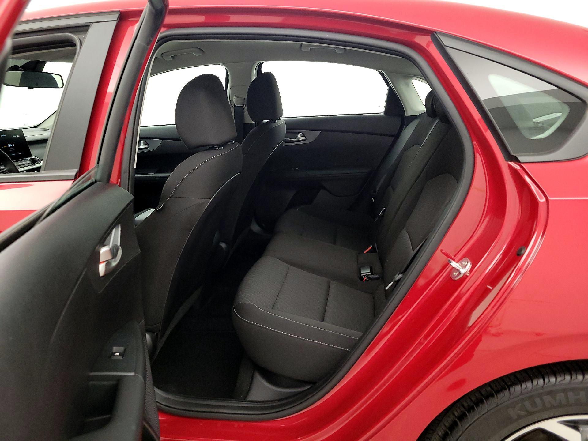 Thumbnail: 2021 Kia Forte - 19