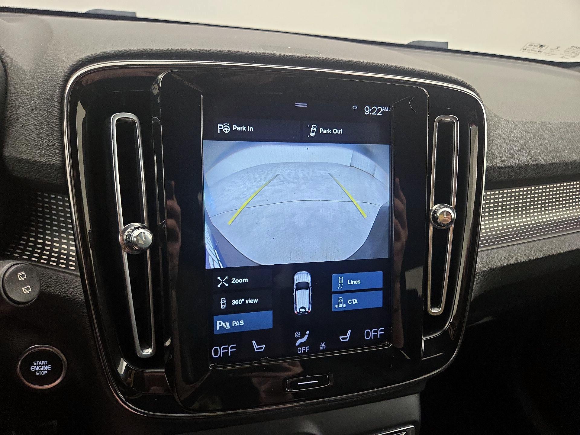 Thumbnail: 2019 Volvo XC40 - 15