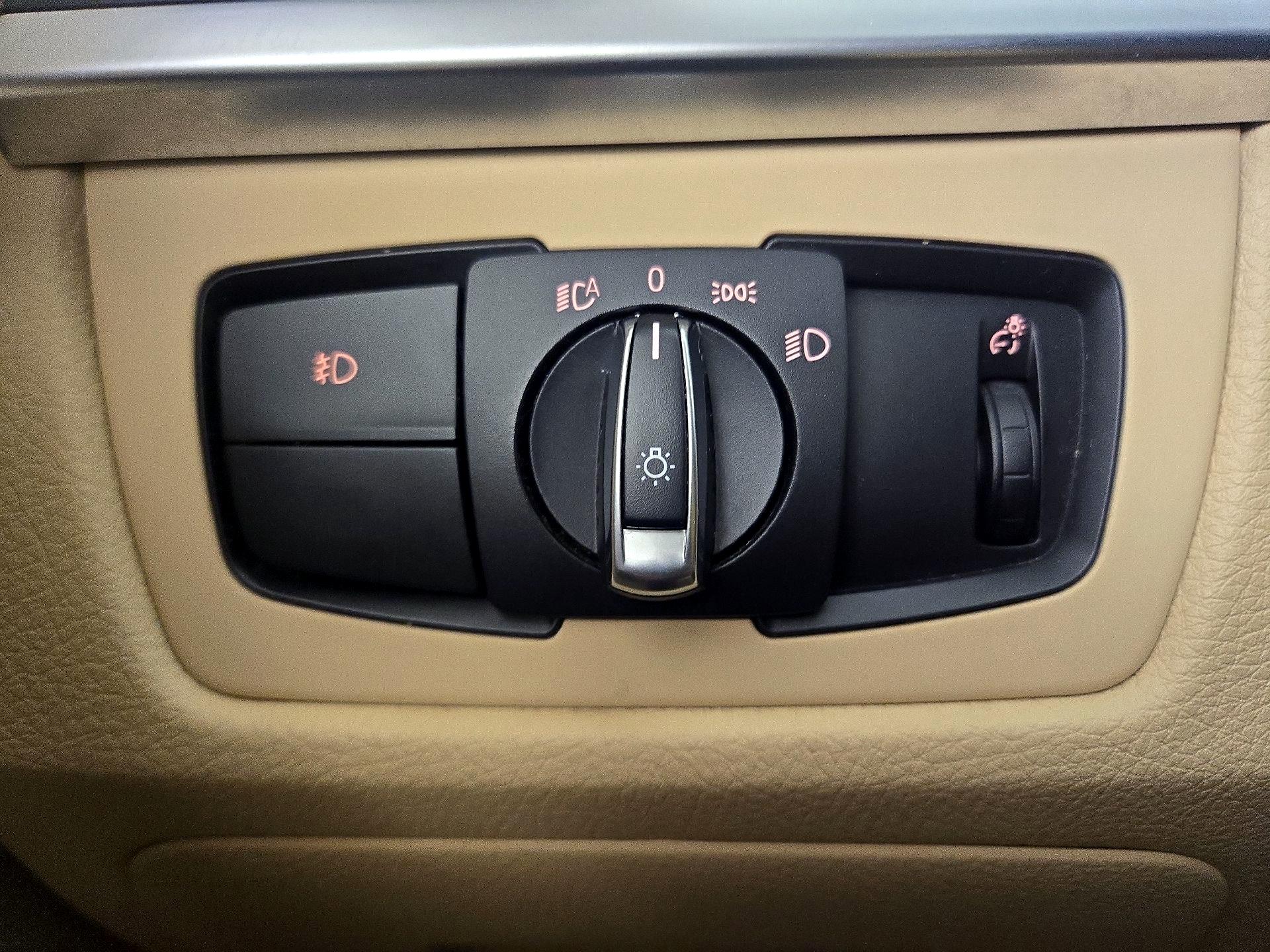 Thumbnail: 2015 BMW 3 Series - 13