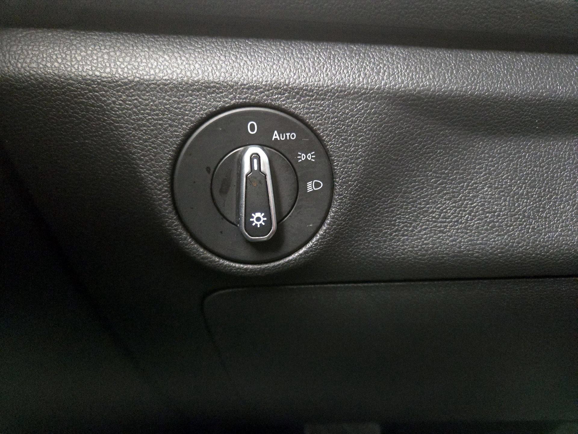 Thumbnail: 2021 Volkswagen Jetta - 13