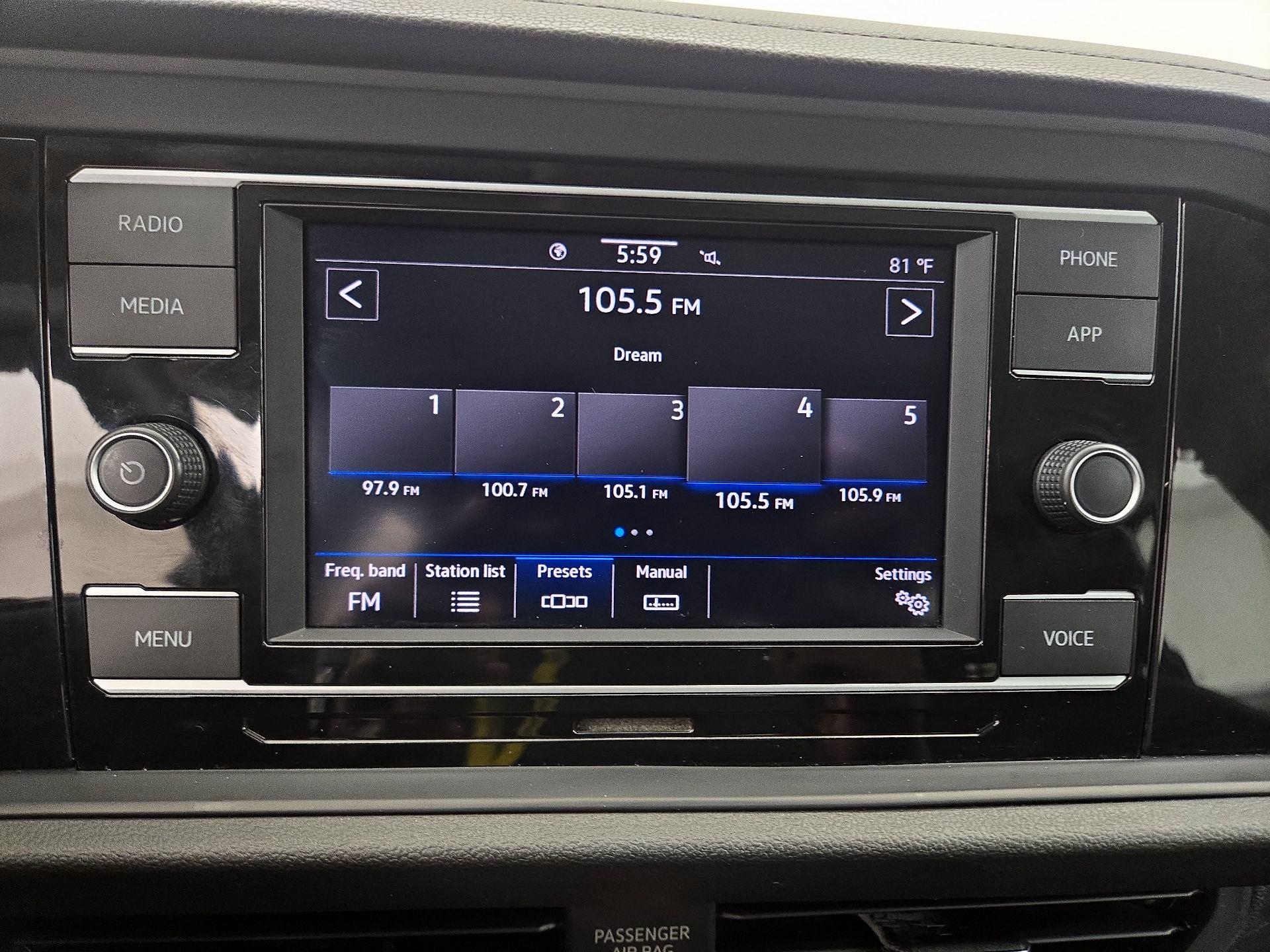 Thumbnail: 2021 Volkswagen Jetta - 15