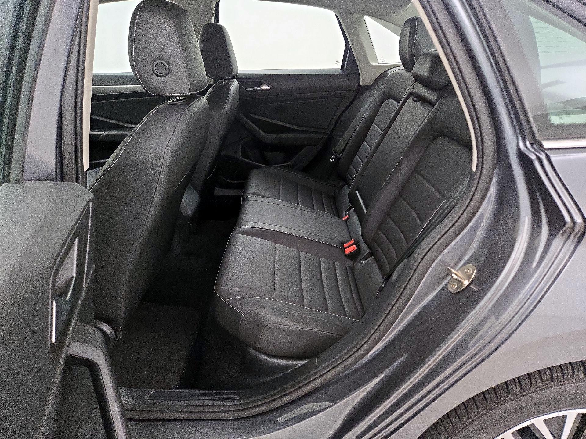 Thumbnail: 2021 Volkswagen Jetta - 20