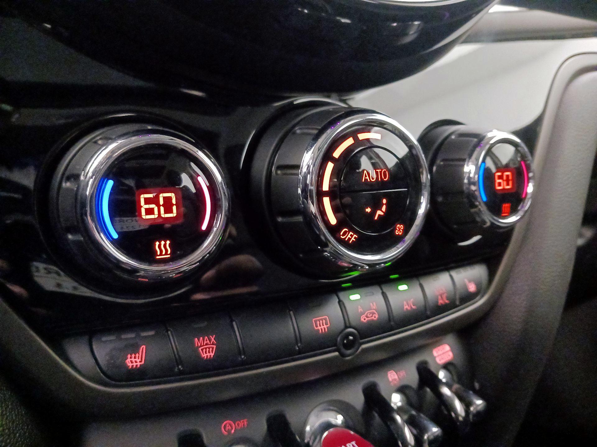 Thumbnail: 2021 MINI Cooper Countryman - 16