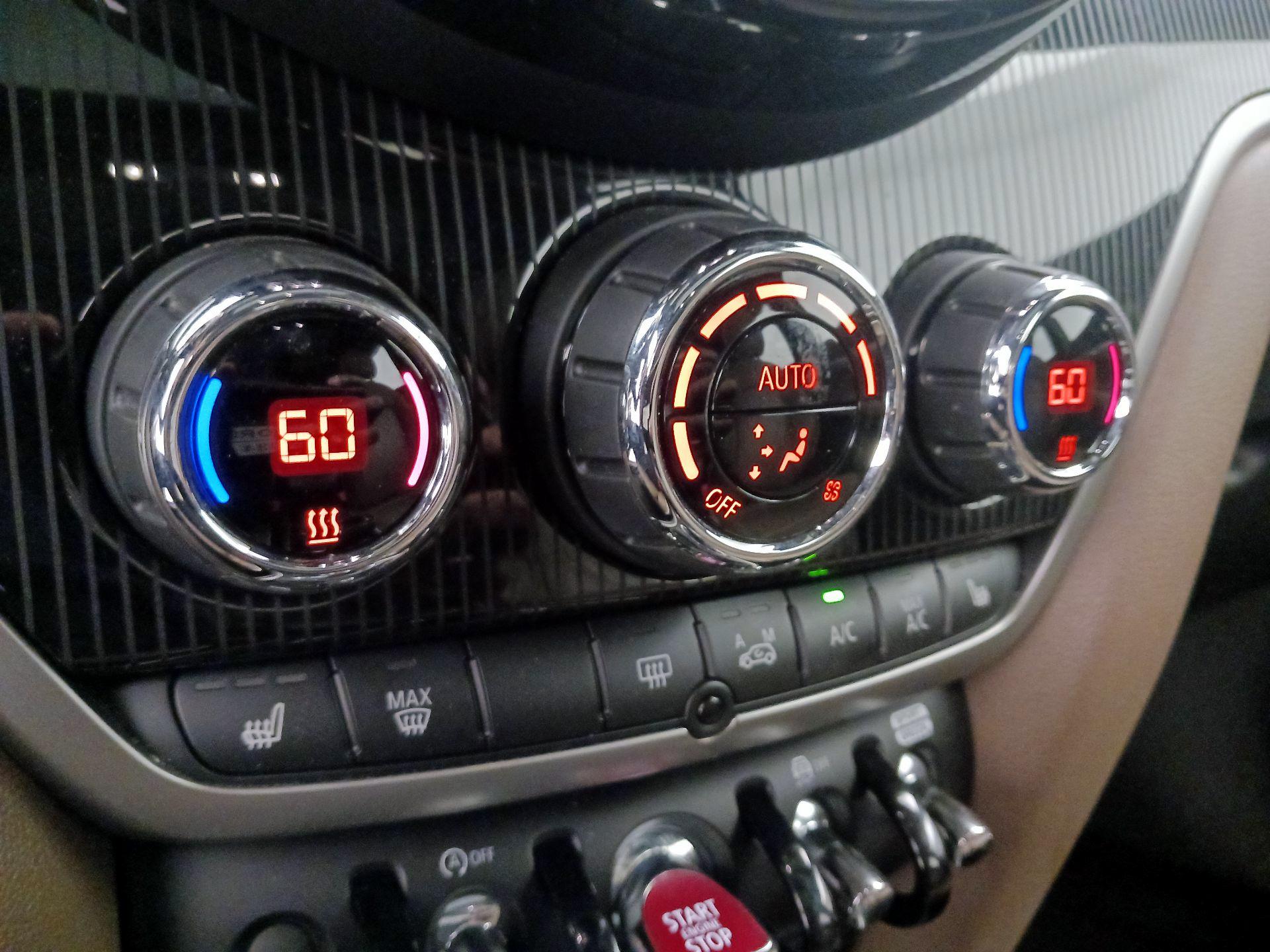 Thumbnail: 2020 MINI Cooper Countryman - 17