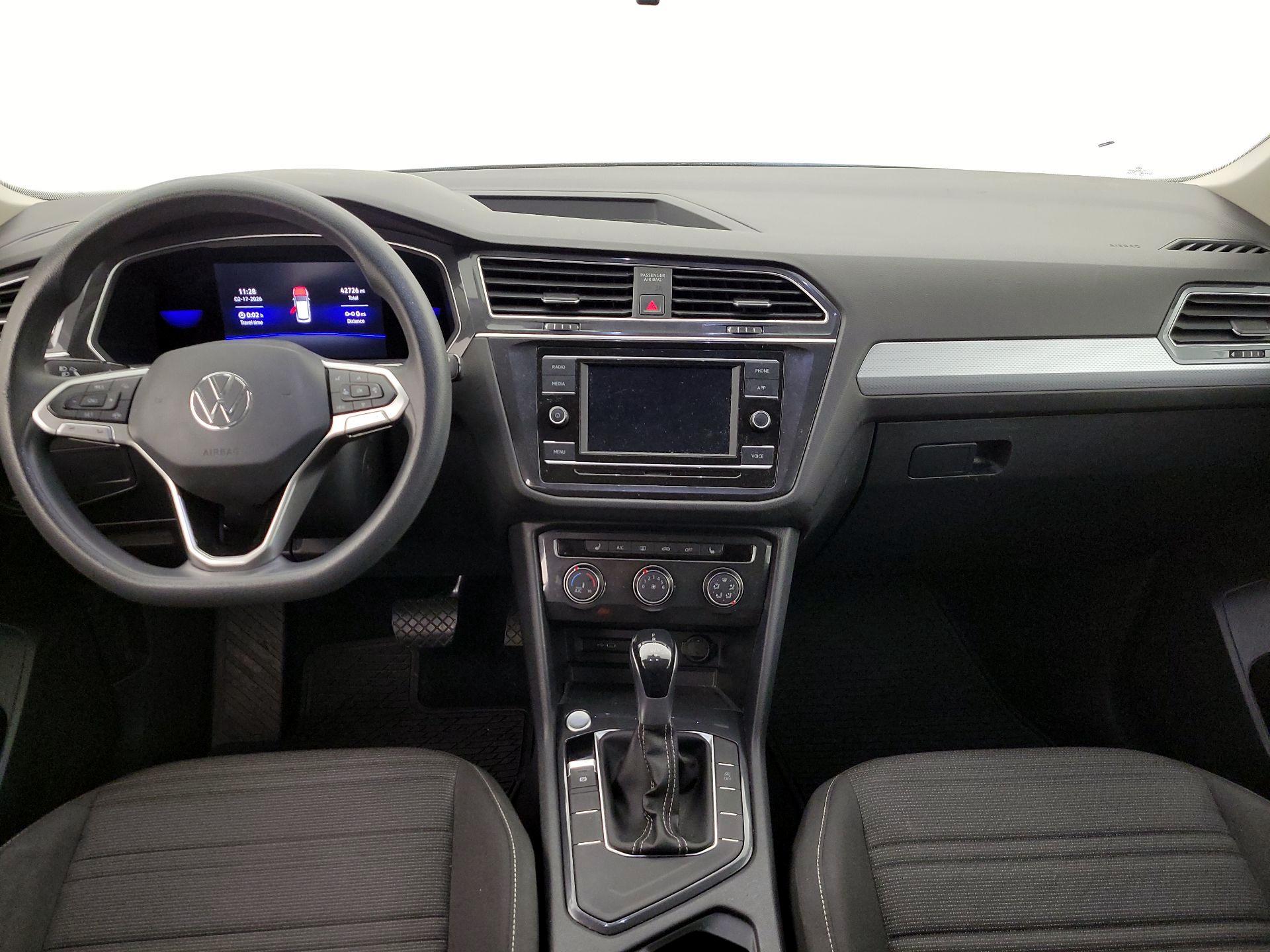 Thumbnail: 2022 Volkswagen Tiguan - 9