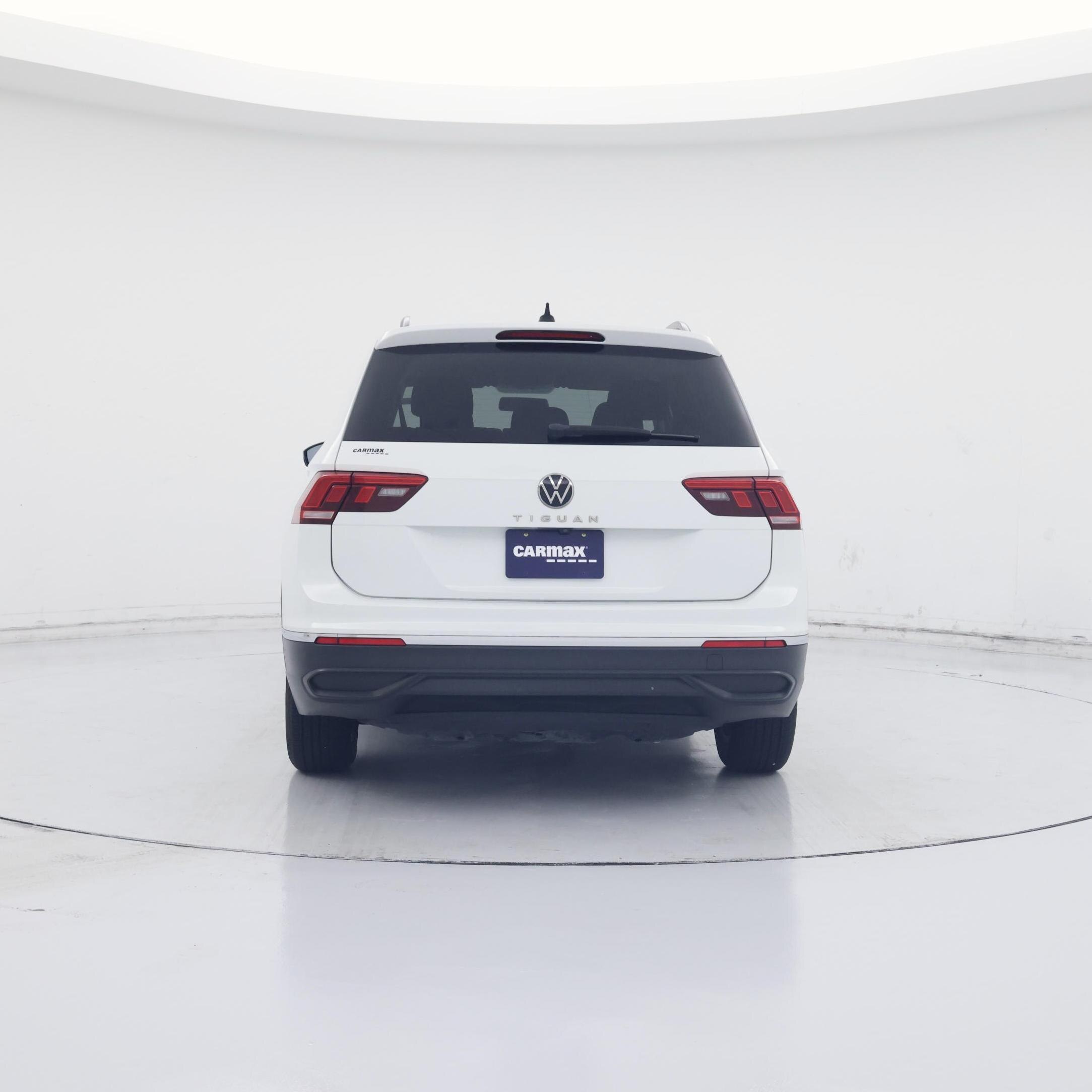 Thumbnail: 2022 Volkswagen Tiguan - 6