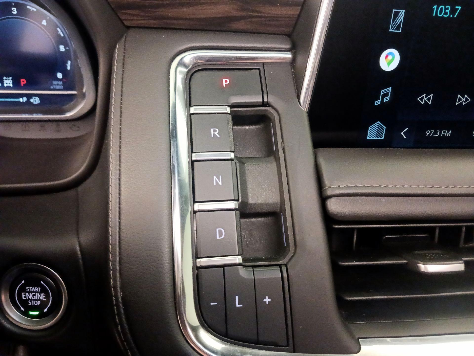 Thumbnail: 2022 Chevrolet Suburban - 17