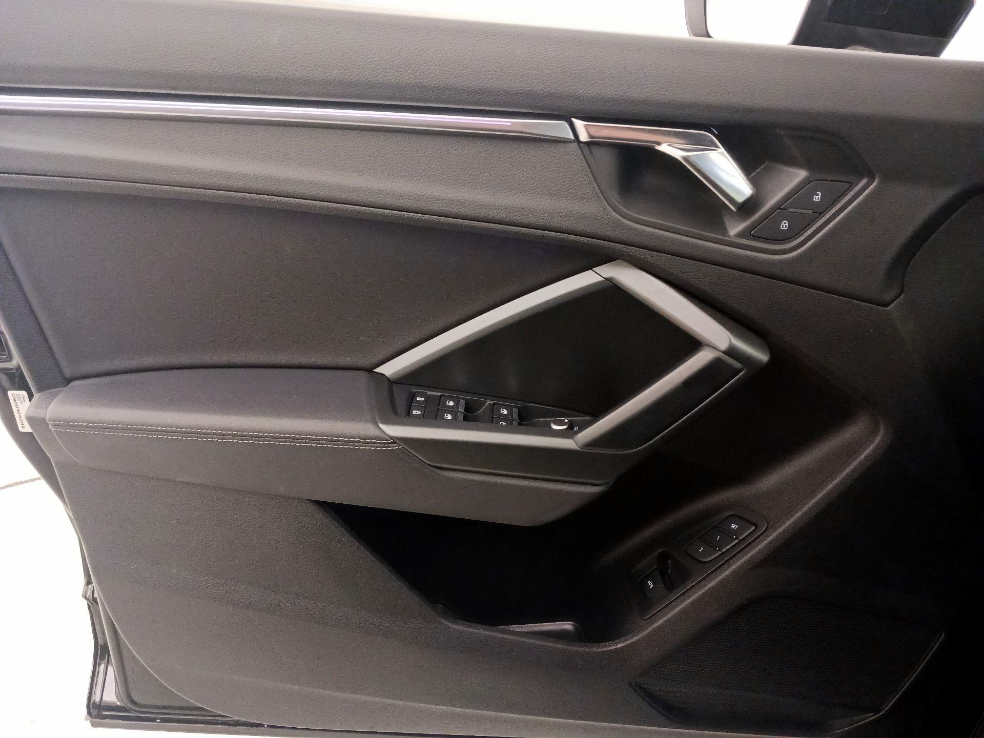 Thumbnail: 2022 Audi Q3 - 12