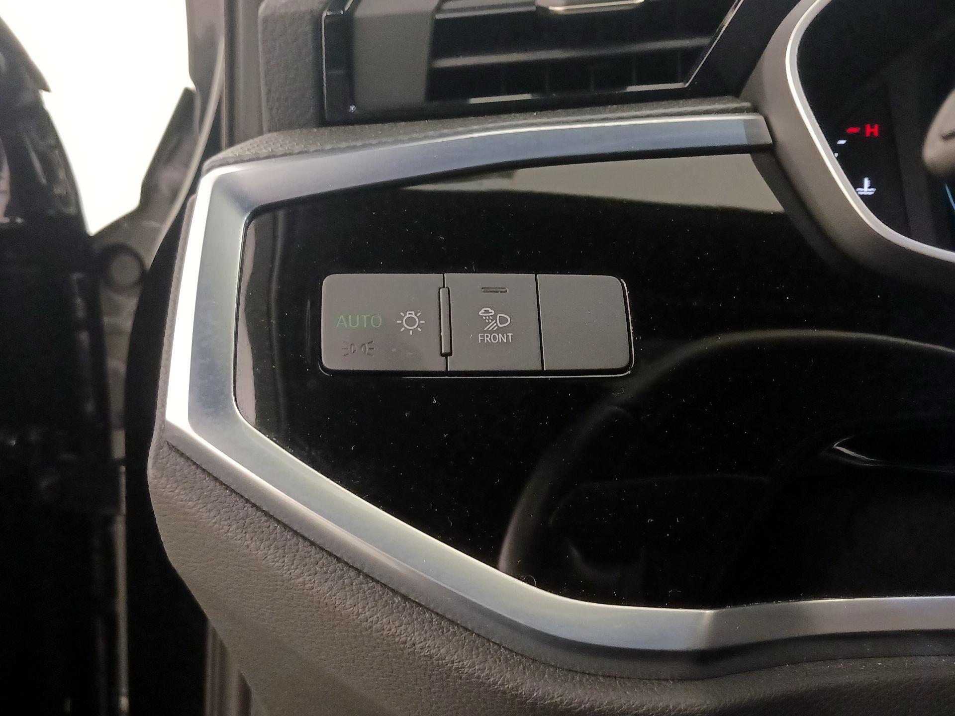 Thumbnail: 2022 Audi Q3 - 13