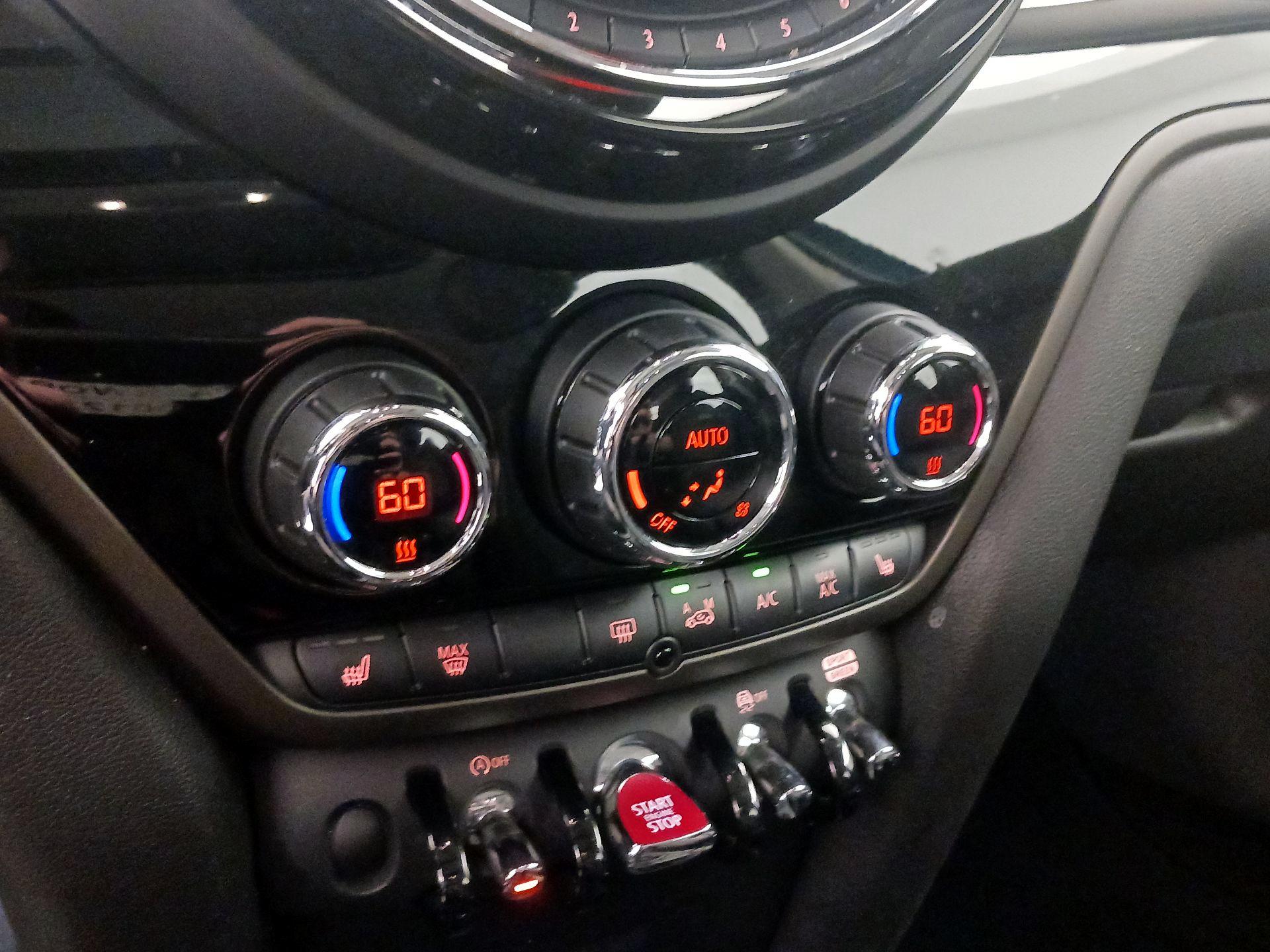 Thumbnail: 2020 MINI Cooper Countryman - 16