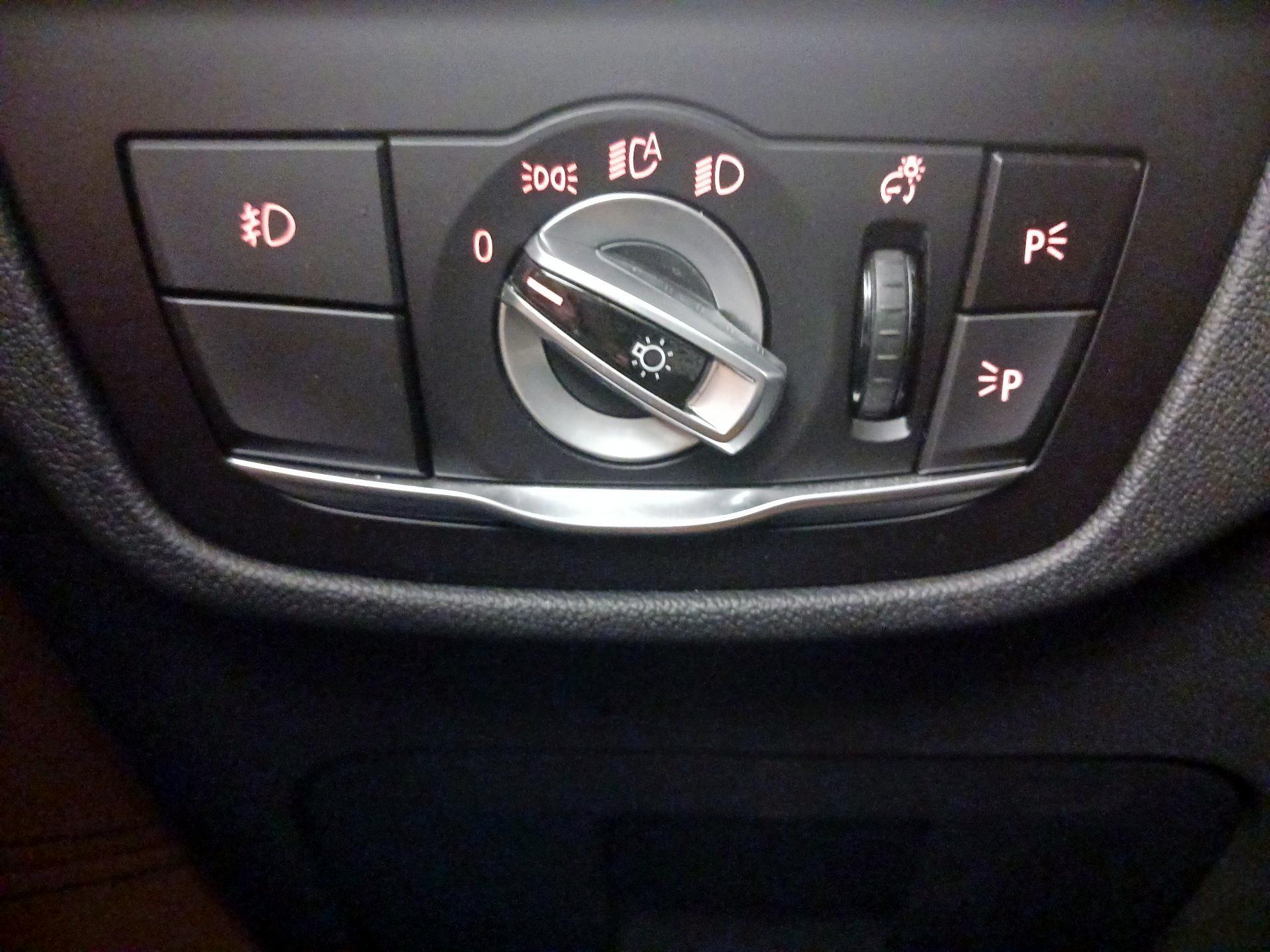 Thumbnail: 2021 BMW X3 - 13