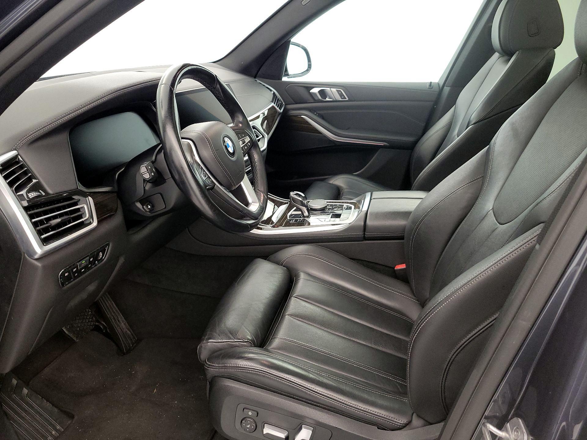 Thumbnail: 2021 BMW X5 - 11