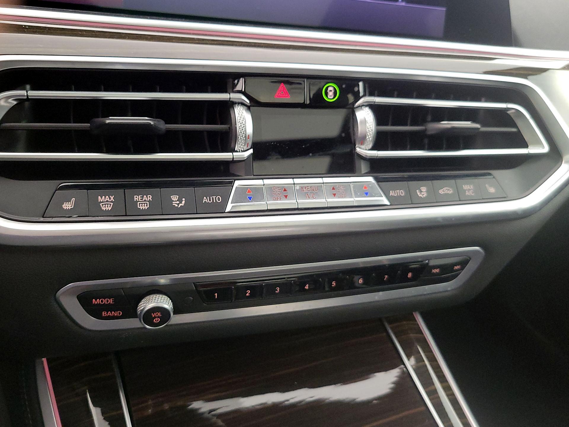 Thumbnail: 2021 BMW X5 - 17