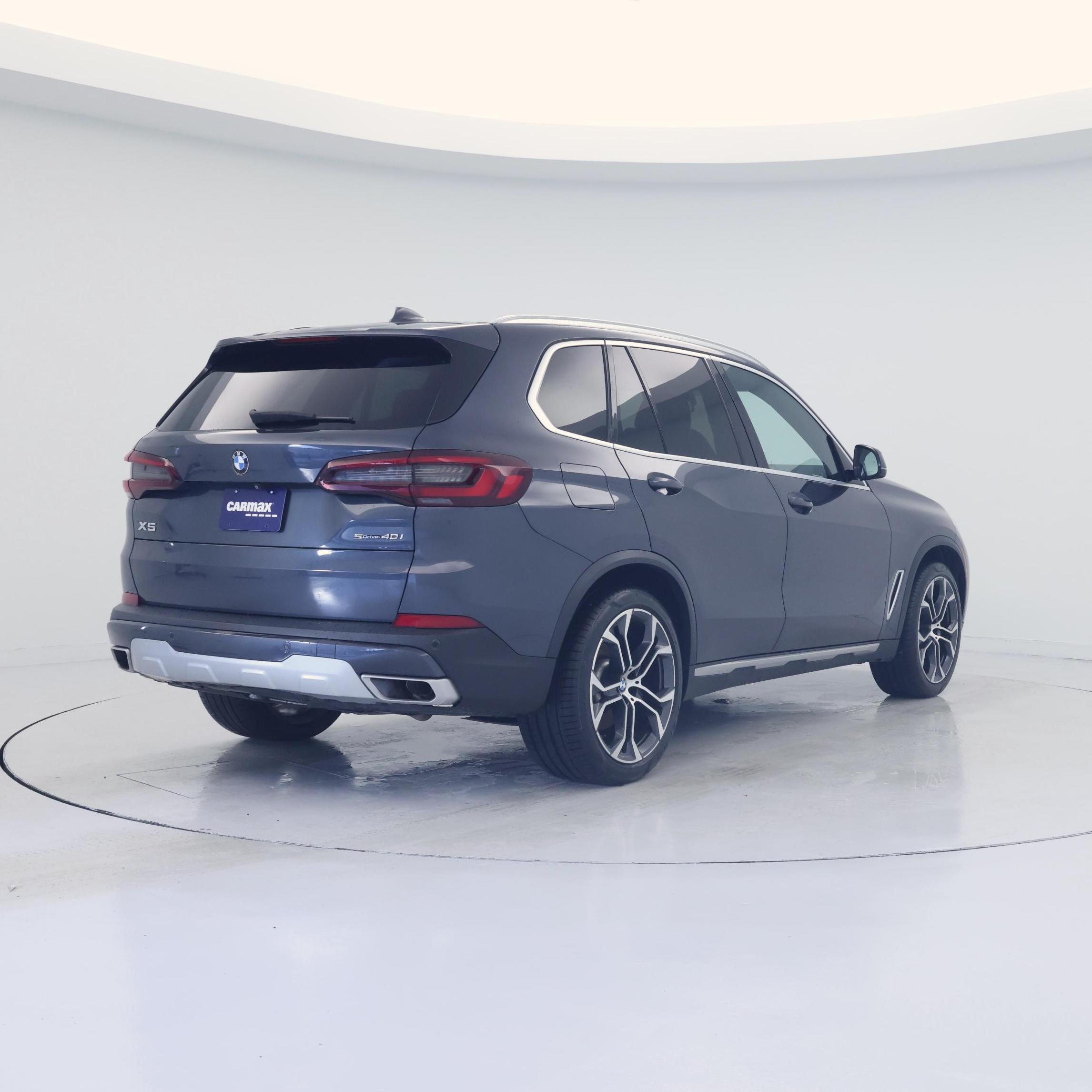 Thumbnail: 2021 BMW X5 - 8