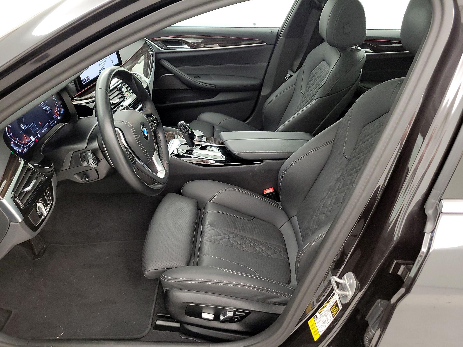 Thumbnail: 2023 BMW 5 Series - 11