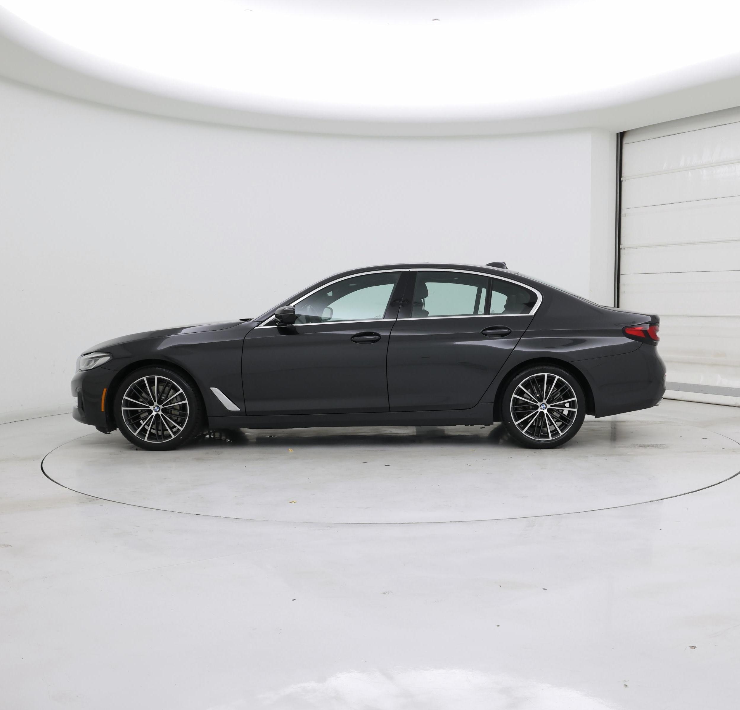 Thumbnail: 2023 BMW 5 Series - 3