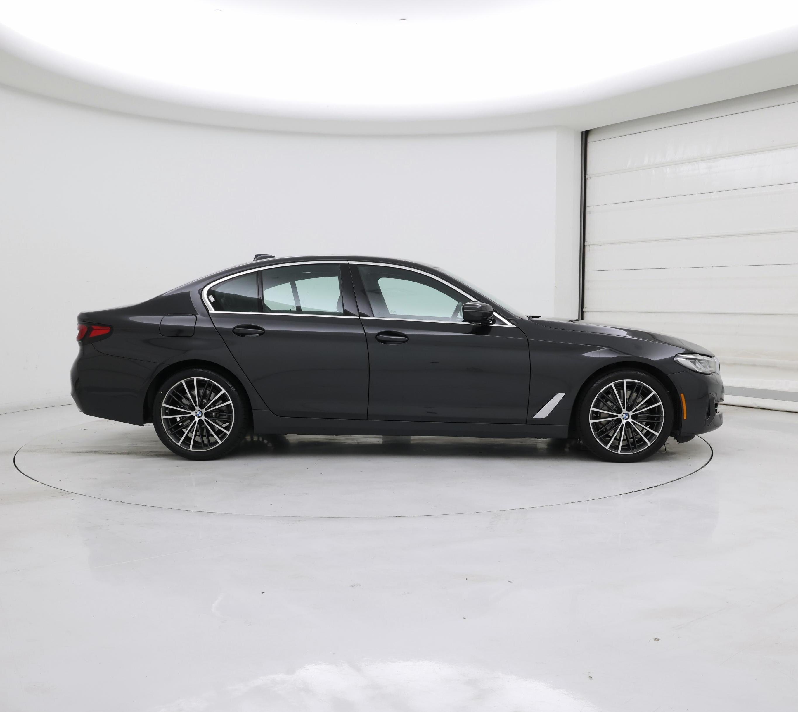 Thumbnail: 2023 BMW 5 Series - 7