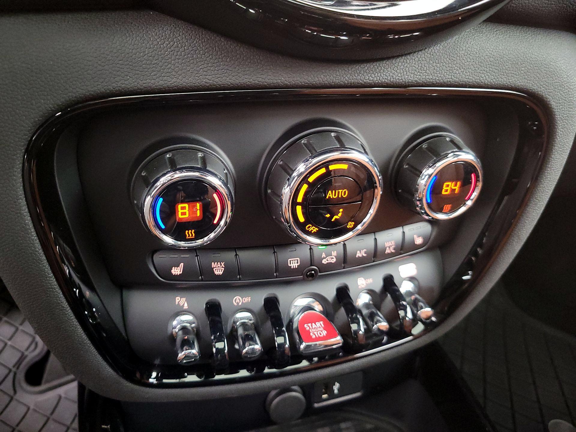 Thumbnail: 2022 MINI Cooper Clubman - 17