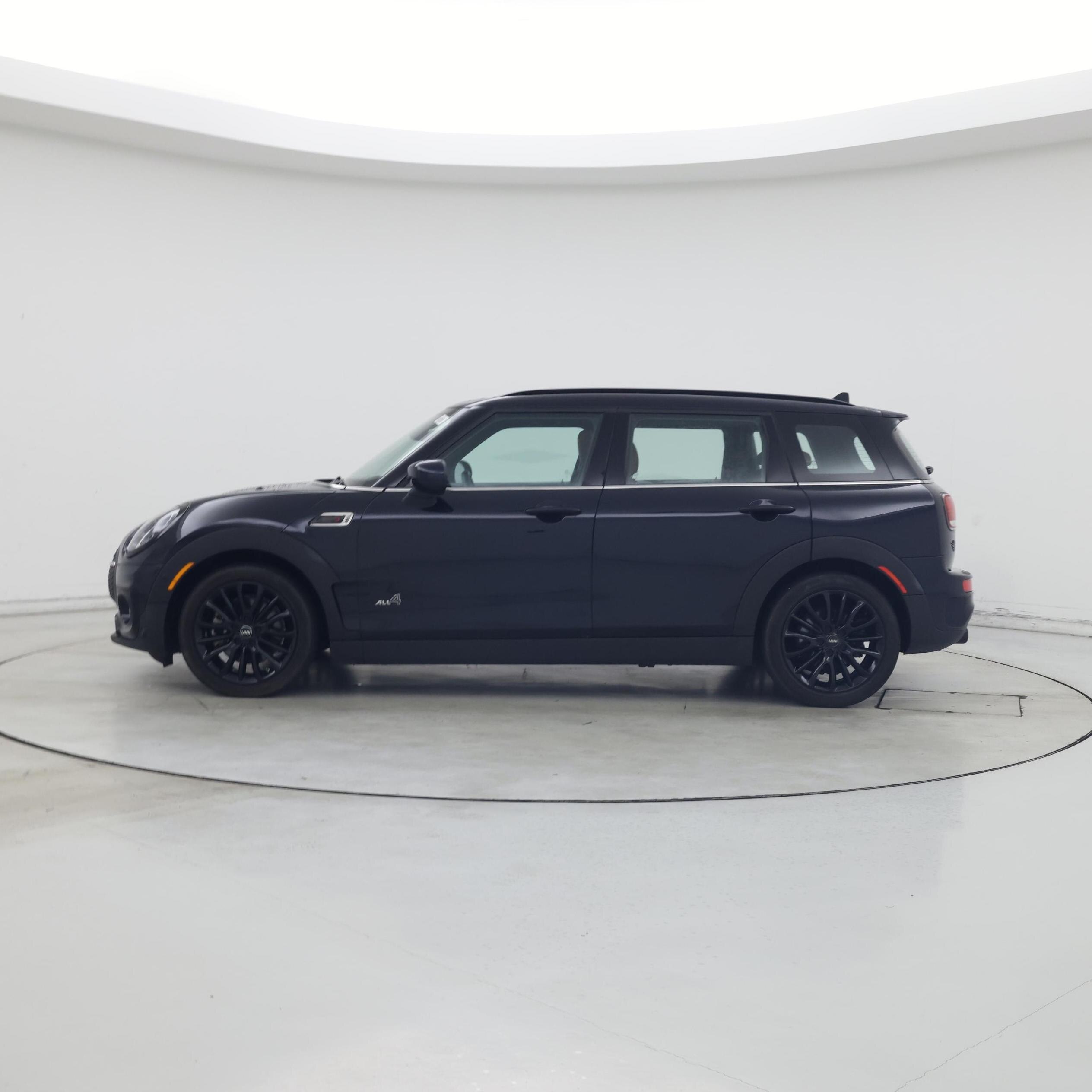 Thumbnail: 2022 MINI Cooper Clubman - 3