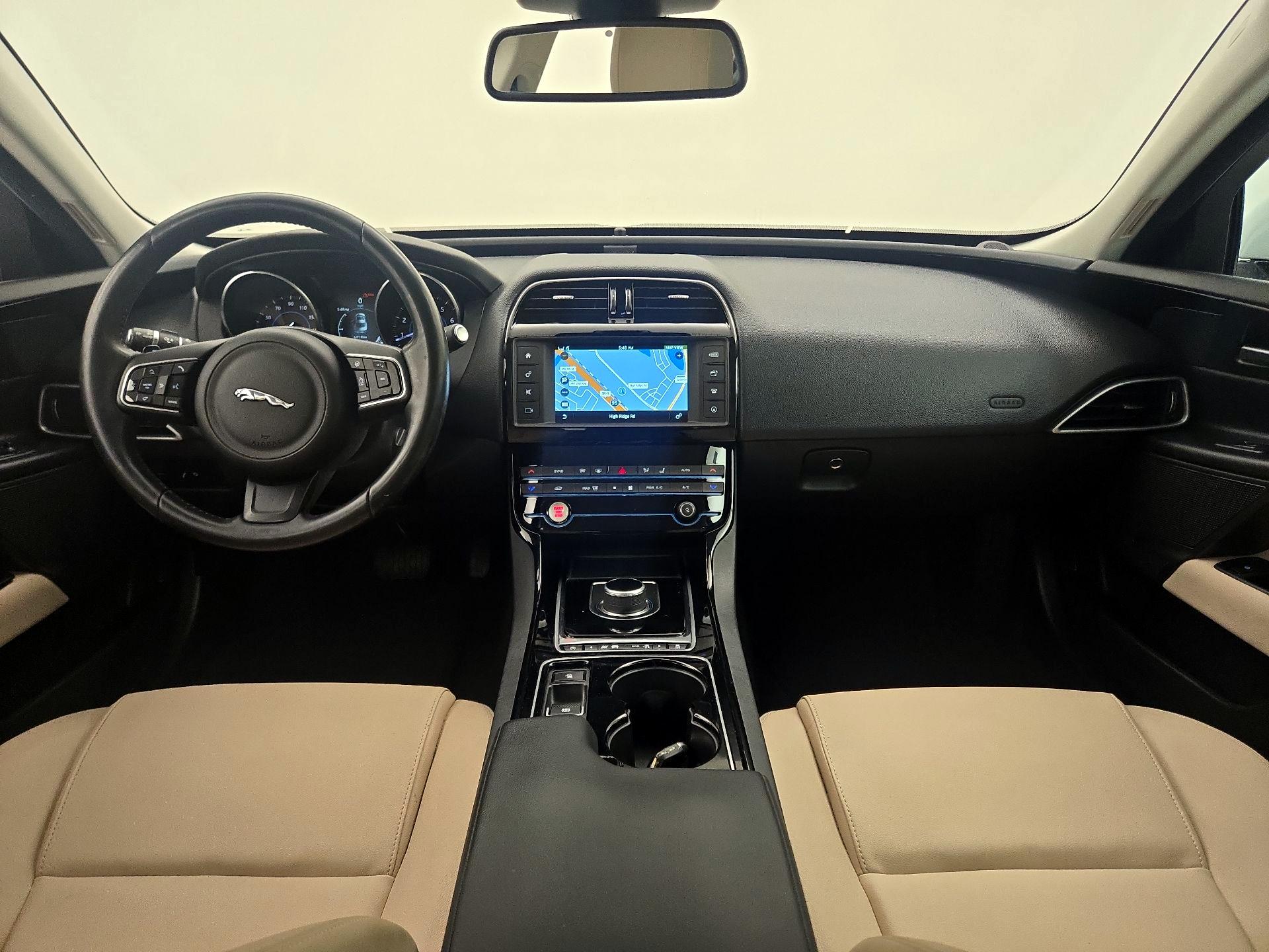 Thumbnail: 2017 Jaguar XE - 9