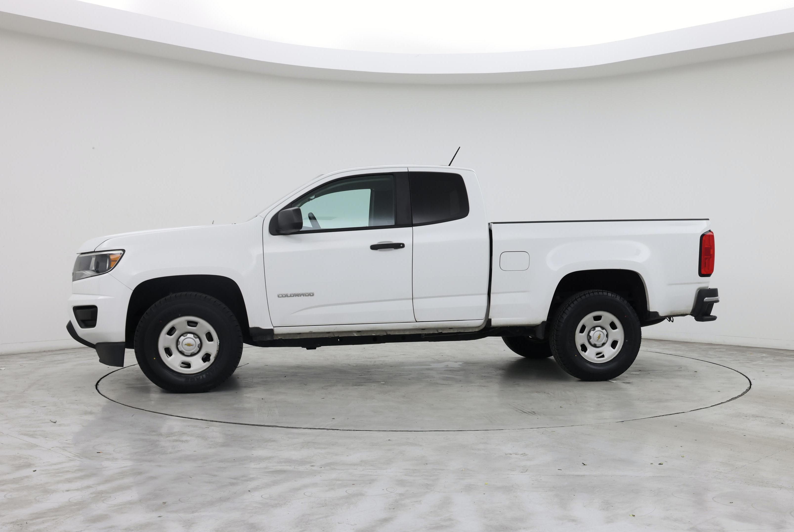 Thumbnail: 2020 Chevrolet Colorado - 3