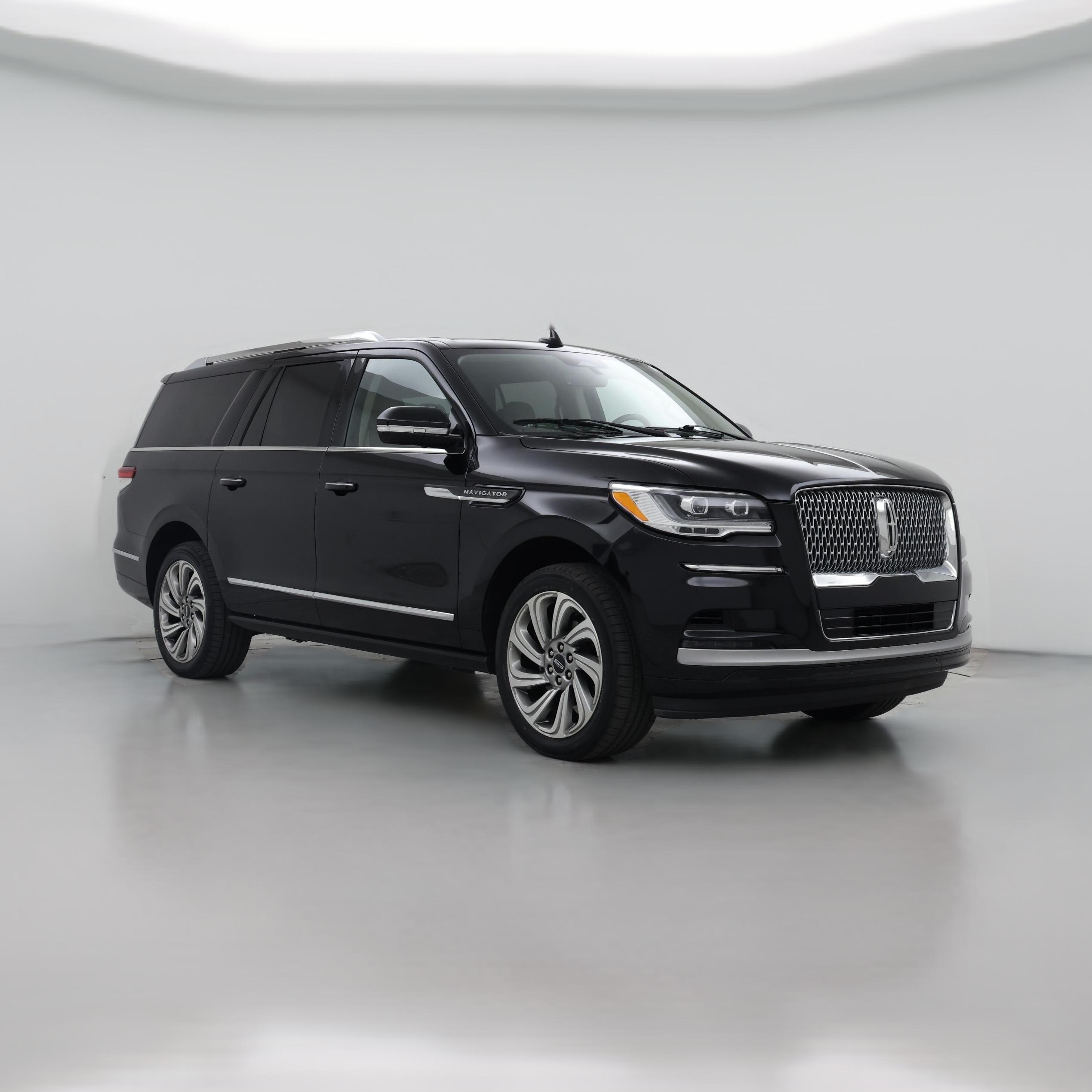 Thumbnail: 2022 Lincoln Navigator L - 1